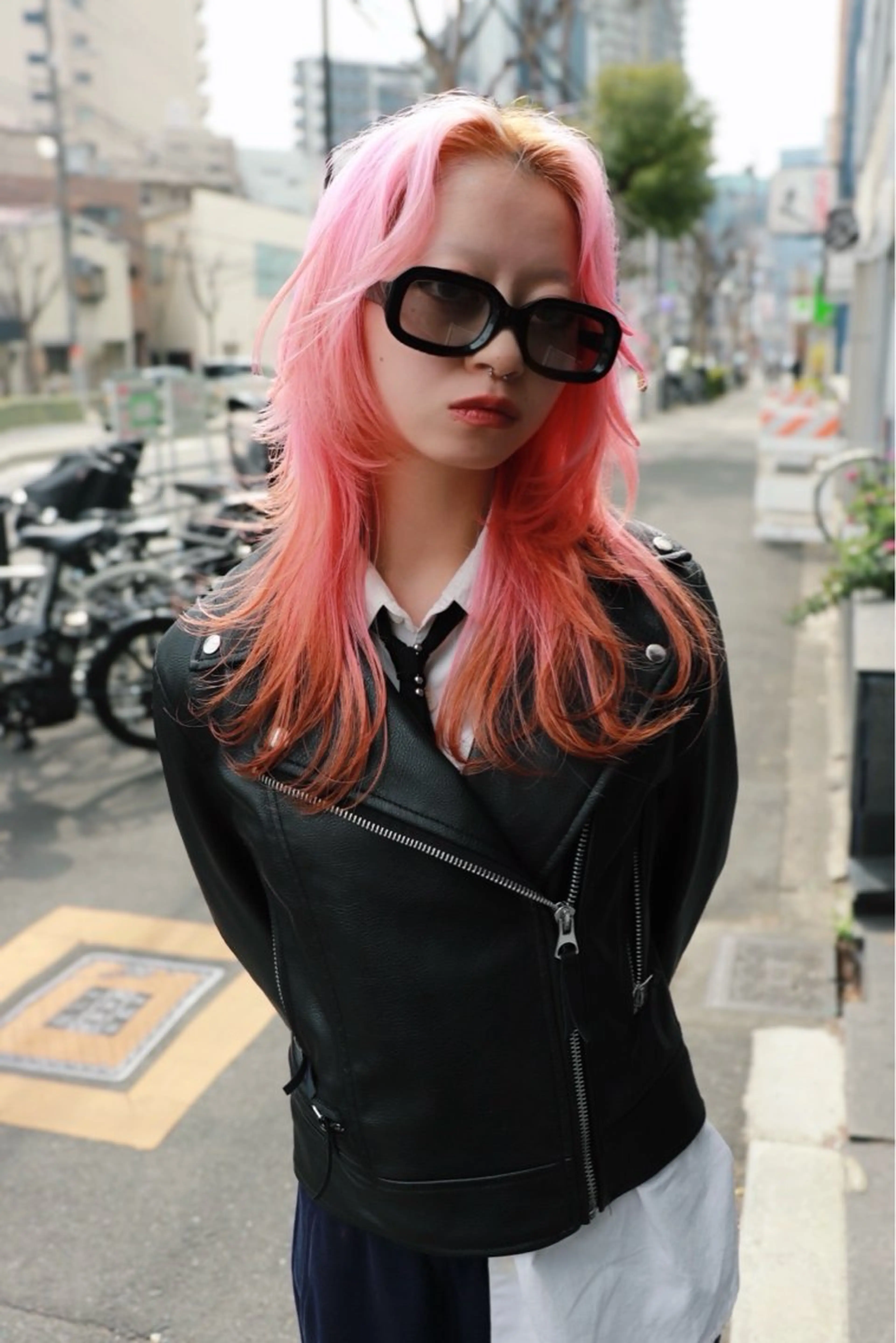 セミロング カラー ヘアカラー トリートメント ヘアセット 色落ちまで2度綺麗な ハイトーン⭐️ヨシキのヘアスタイル
