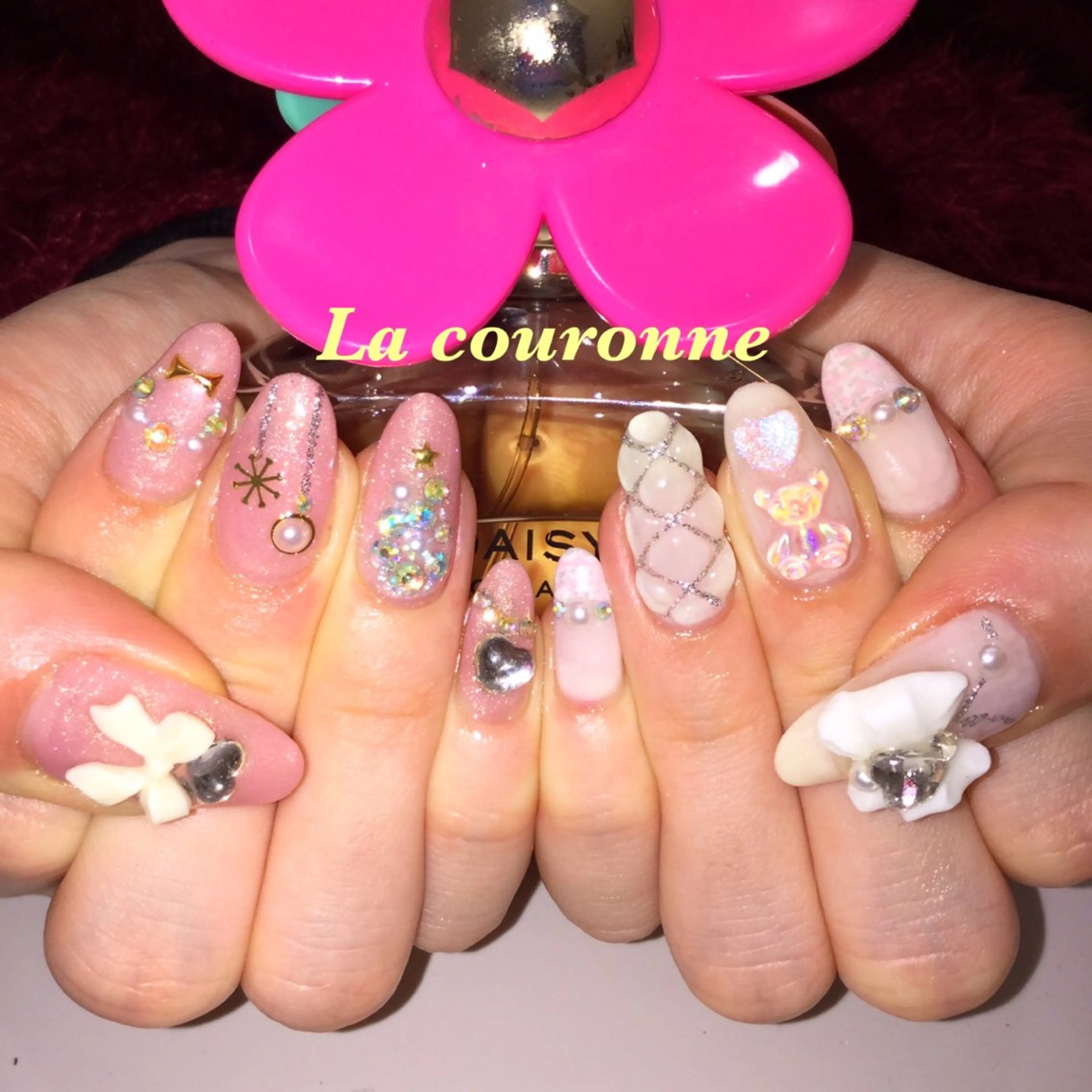 ネイル ハンドネイル Lacouronne NATSUMIのネイルデザイン
