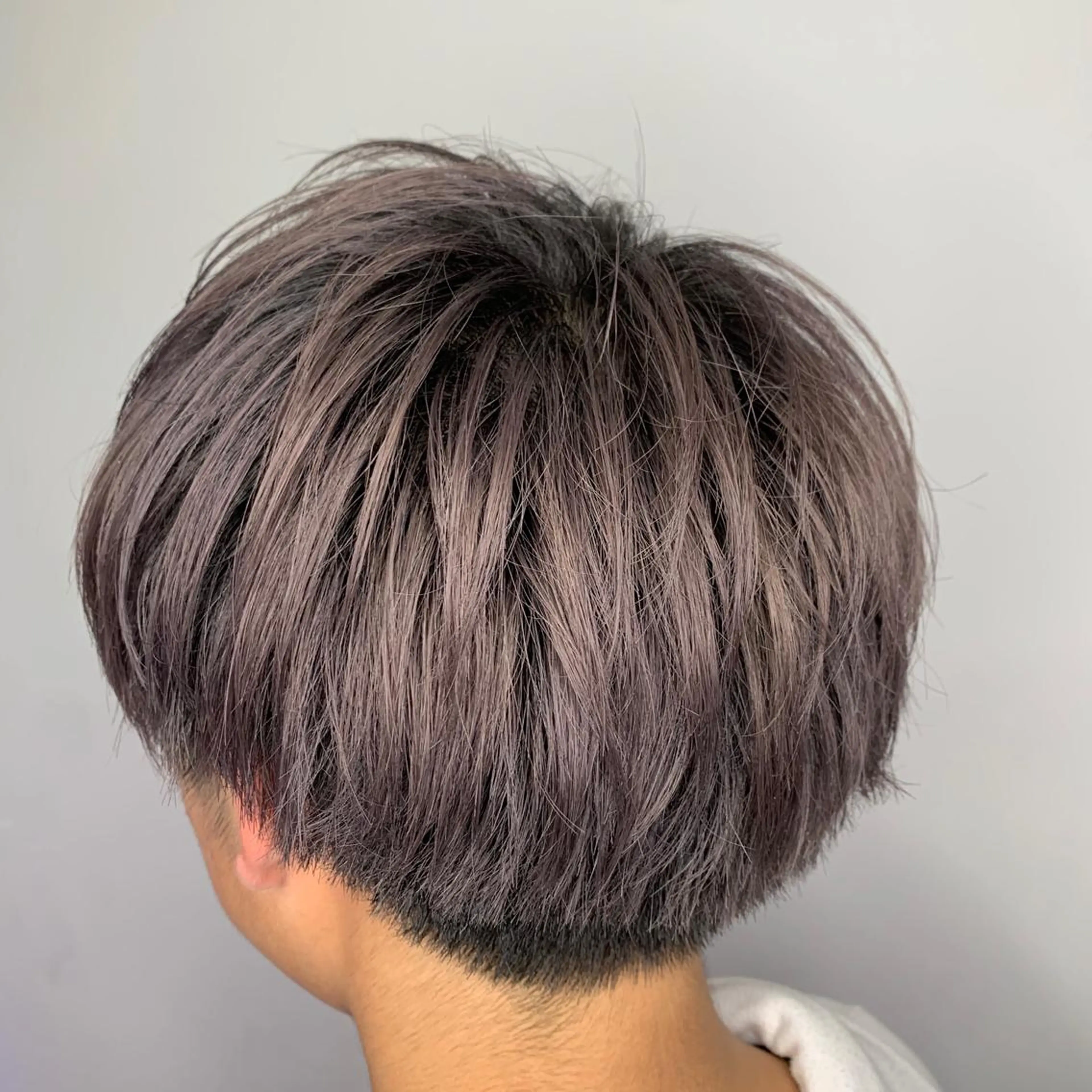 カラー ベージュカラー メンズ指名no'1 佐藤　亘のヘアスタイル
