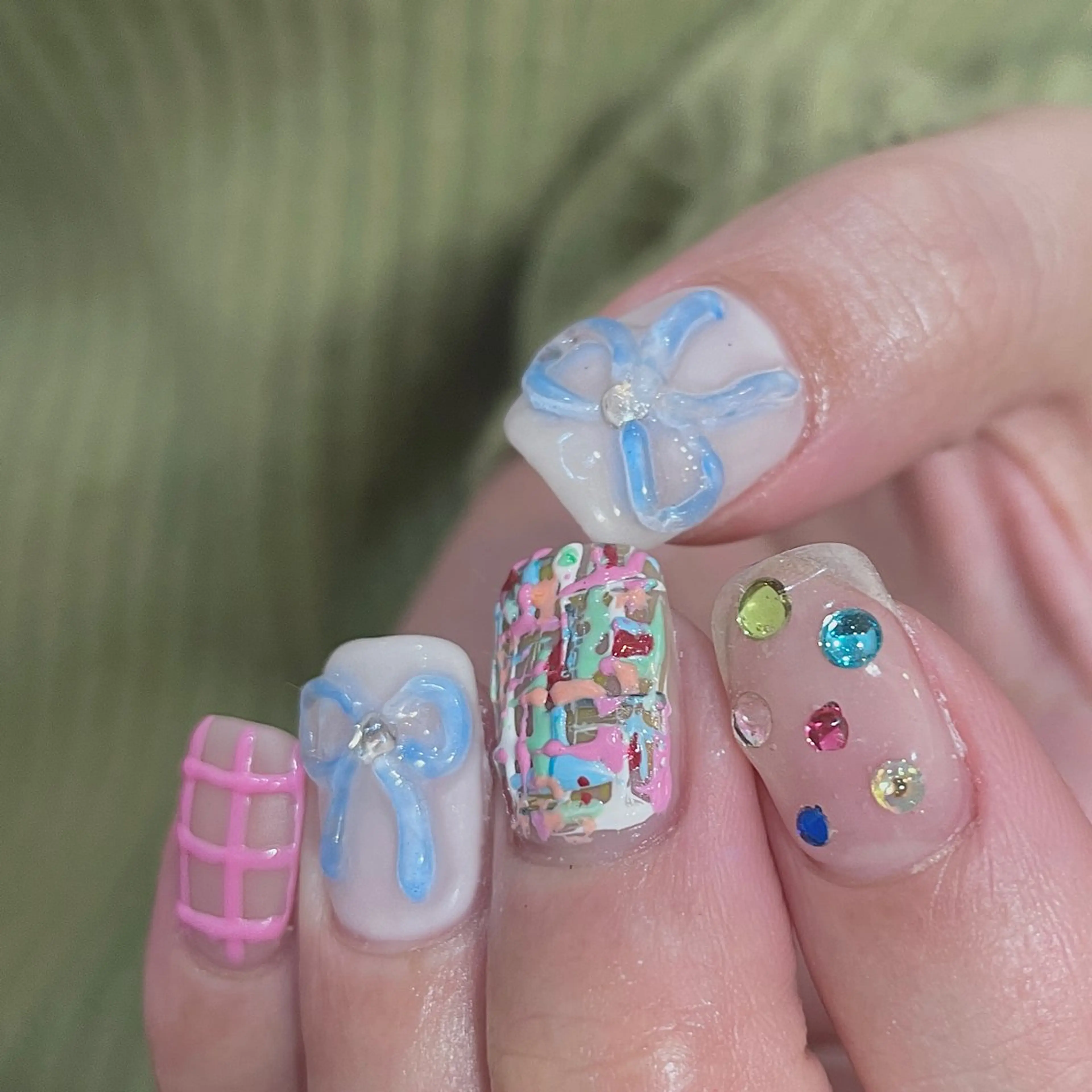 ネイル ハート 韓国ネイル リボン 春ネイル スクエアネイル ハンドネイル acs.n所属・ネイル，耳つぼ 風間すみれのその他イメージ