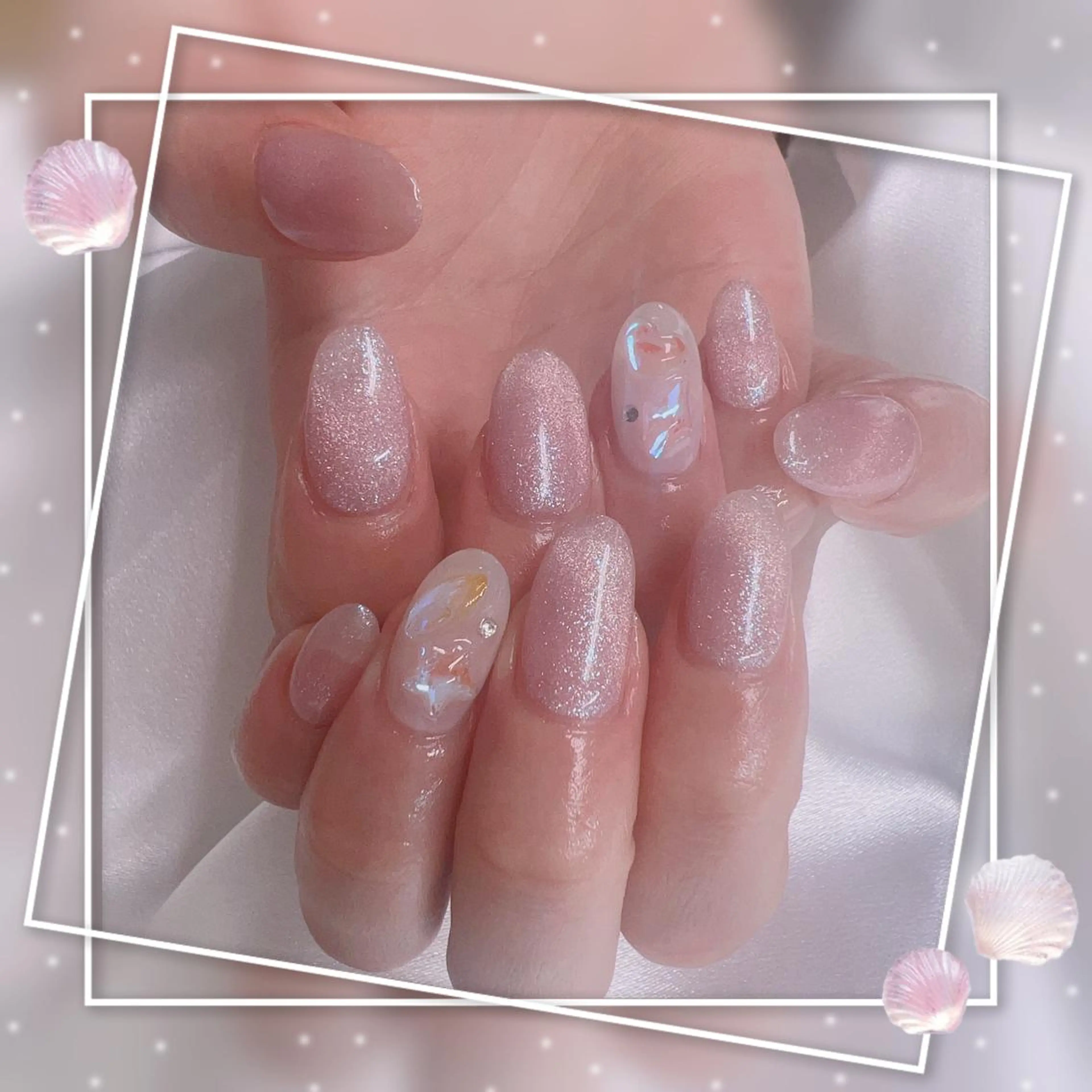 ネイル フレンチネイル キラキラネイル 韓国ネイル マグネットネイル マグネットフレンチ Chill Nailsalonのネイルデザイン
