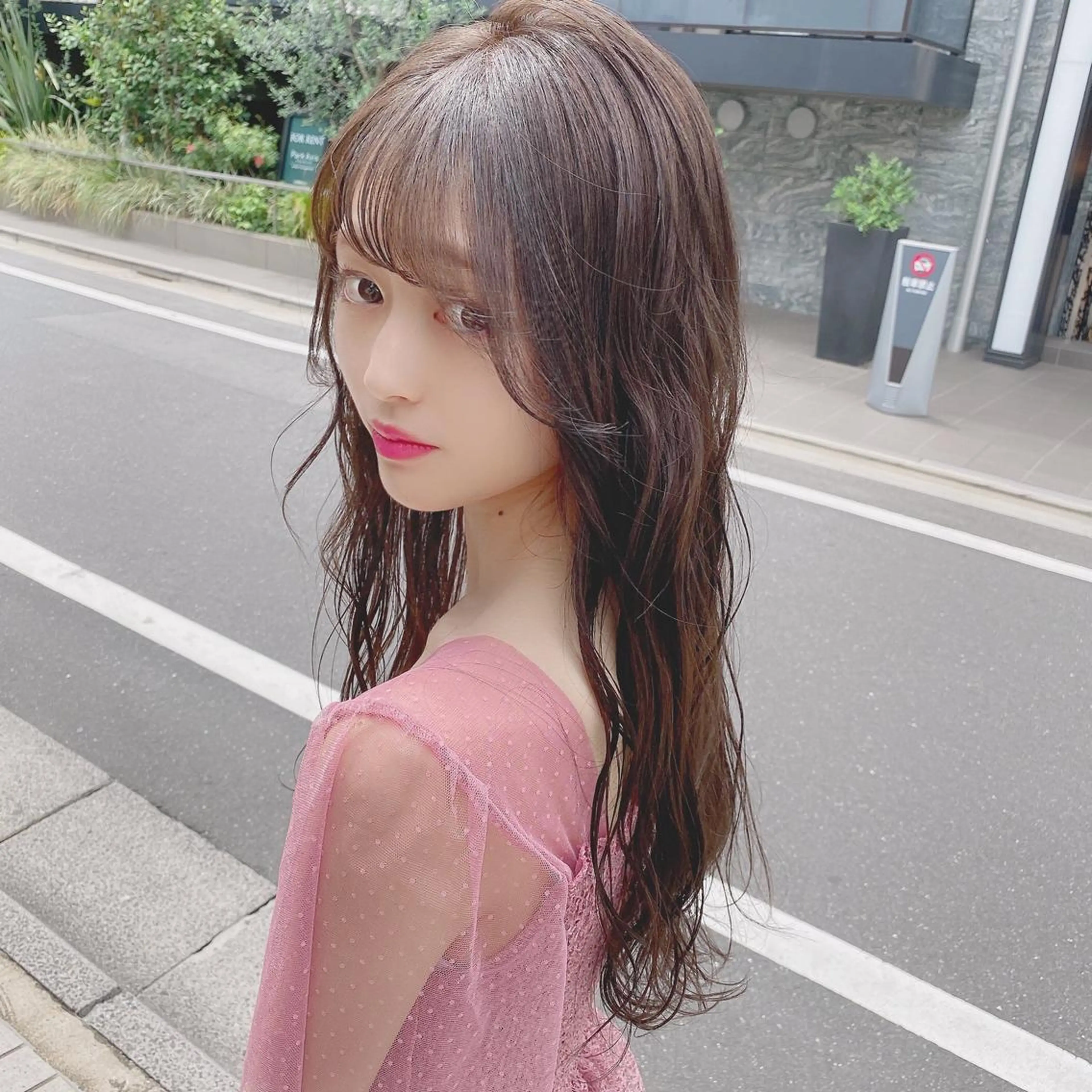 セミロング カラー ヘアアレンジ アッシュ アッシュグレー ベージュカラー 黒髪 ブリーチ 外苑前NO.1艶髪 透明感カラーのヘアスタイル