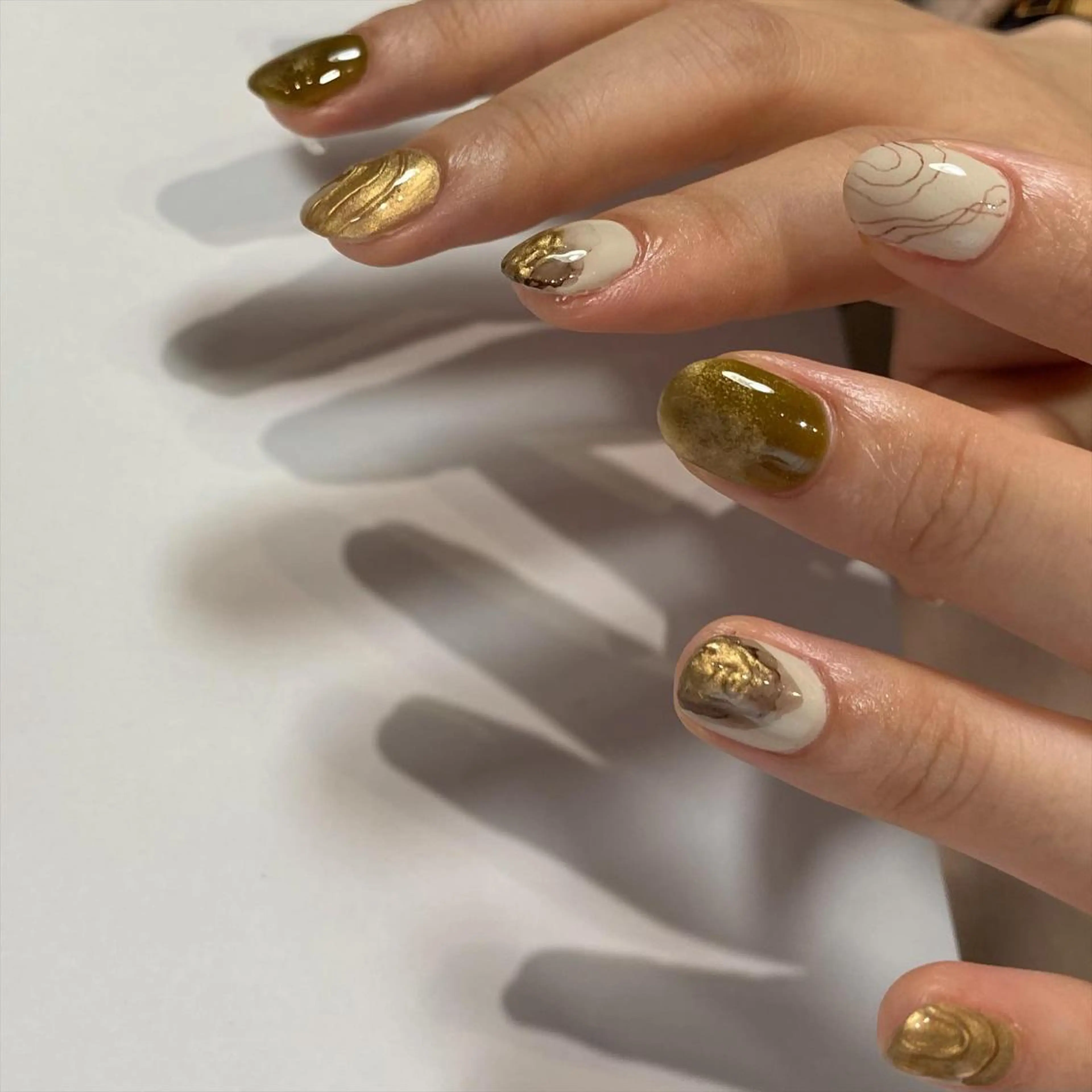 ネイル ニュアンスネイル ハンドネイル O. ERIKAのネイルデザイン