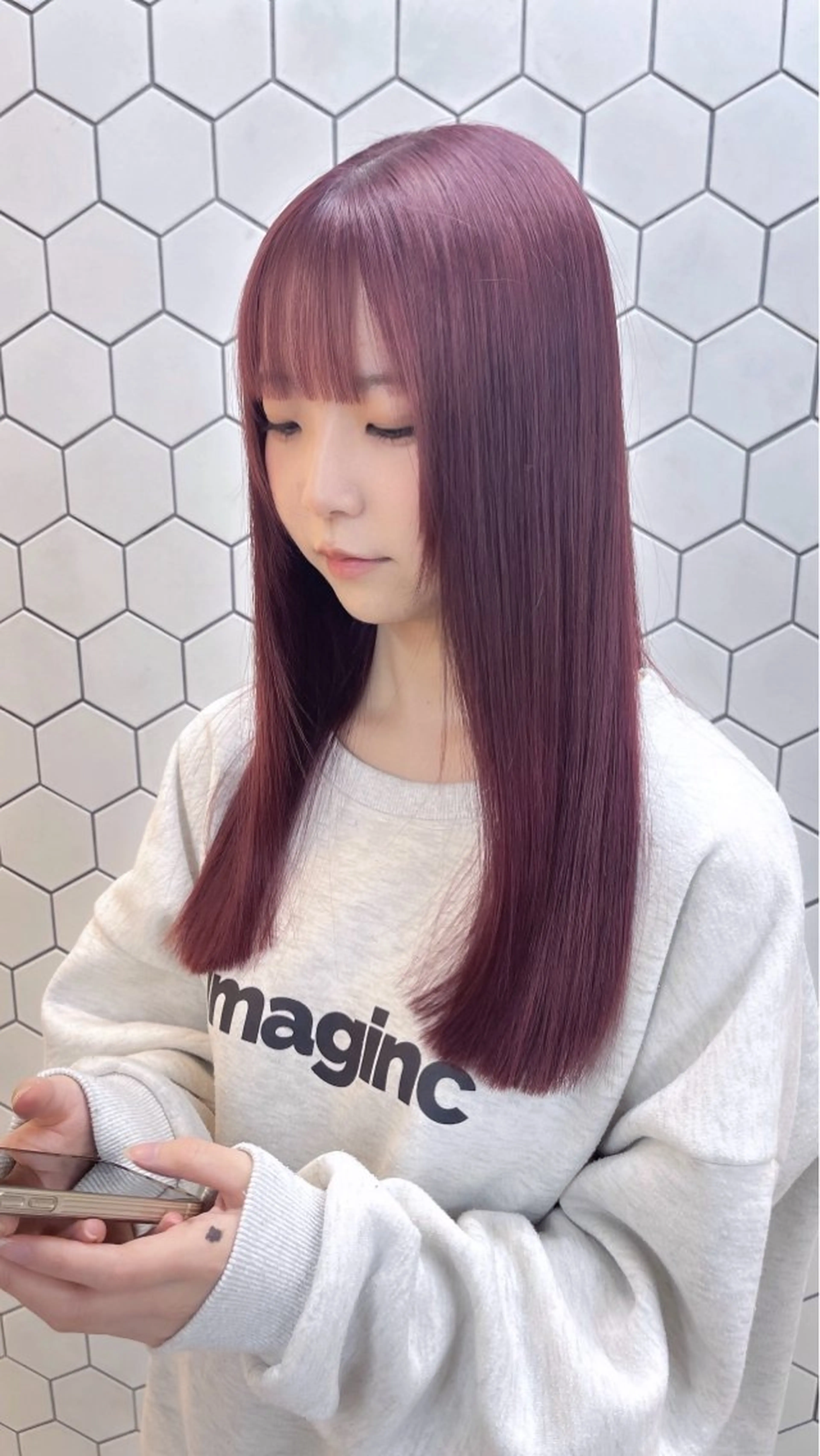ロング カラー TENSHO 原宿　ハイトーンのヘアスタイル