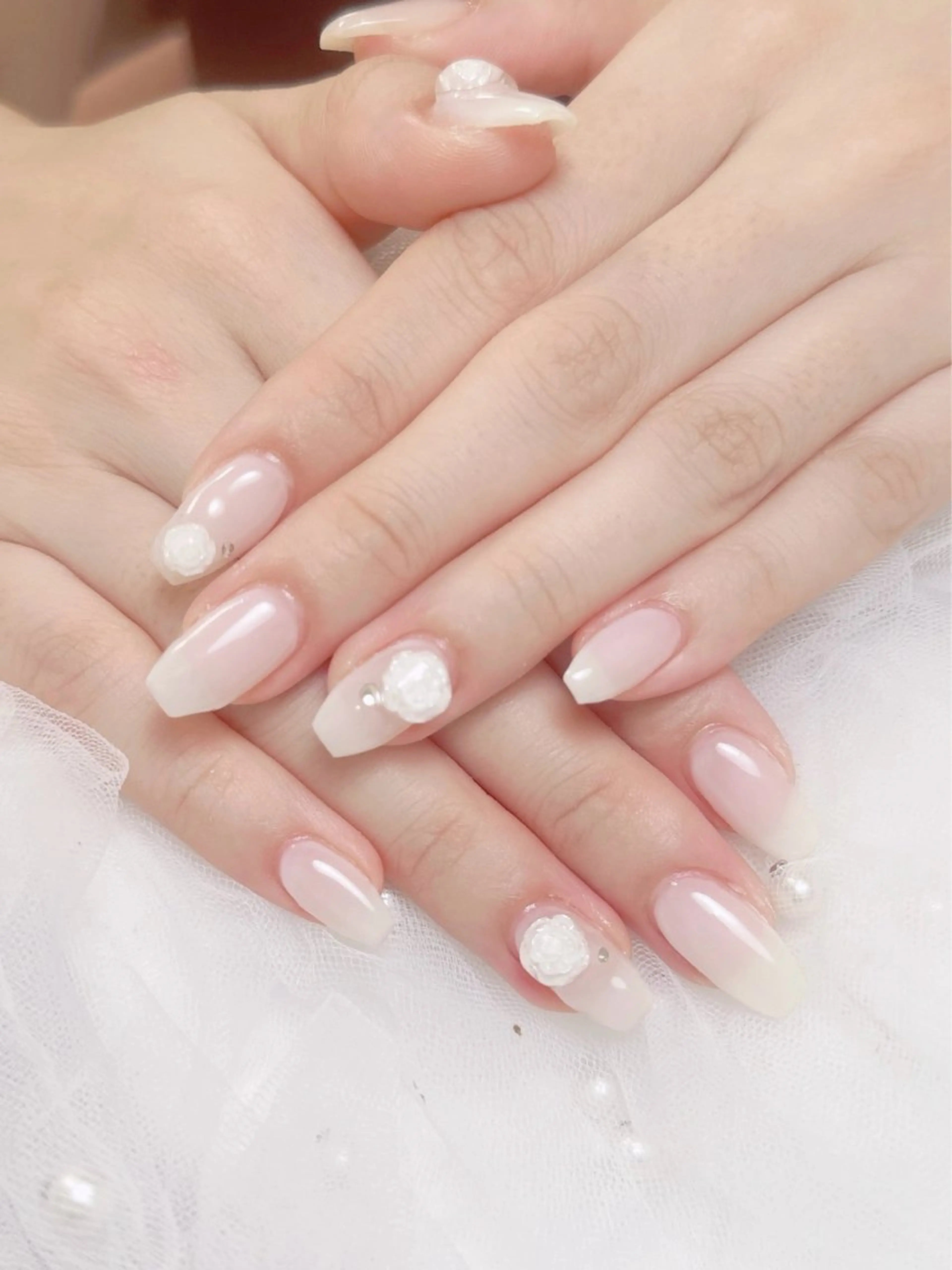 ネイル フレンチネイル ジェルネイル ハート 韓国ネイル マグネットネイル ハンドネイル ネイルサロン lotusのネイルデザイン