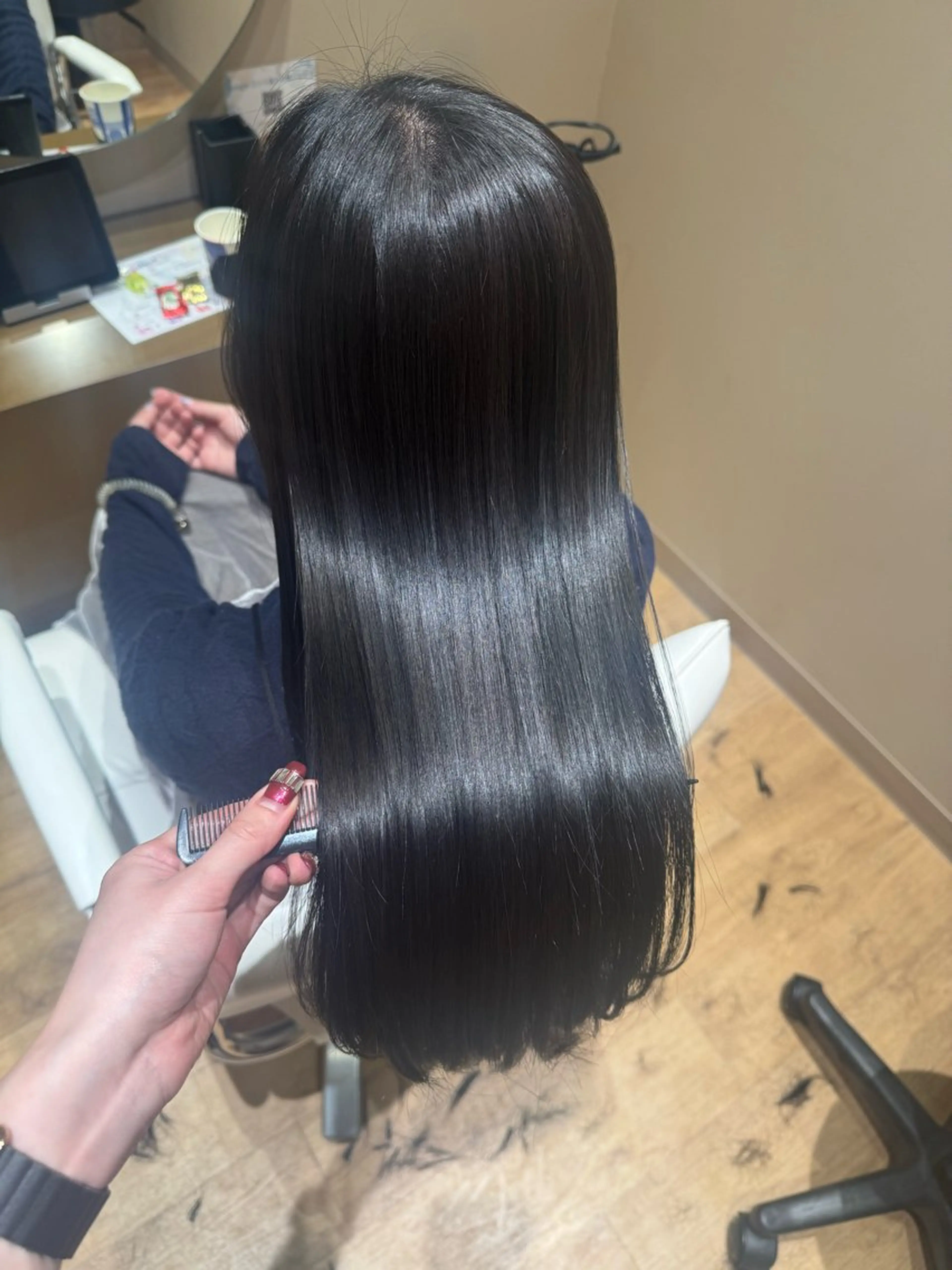 ロング カット ヘアカラー トリートメント 黒島優香🦋 /縮毛矯正/髪質改善のヘアスタイル