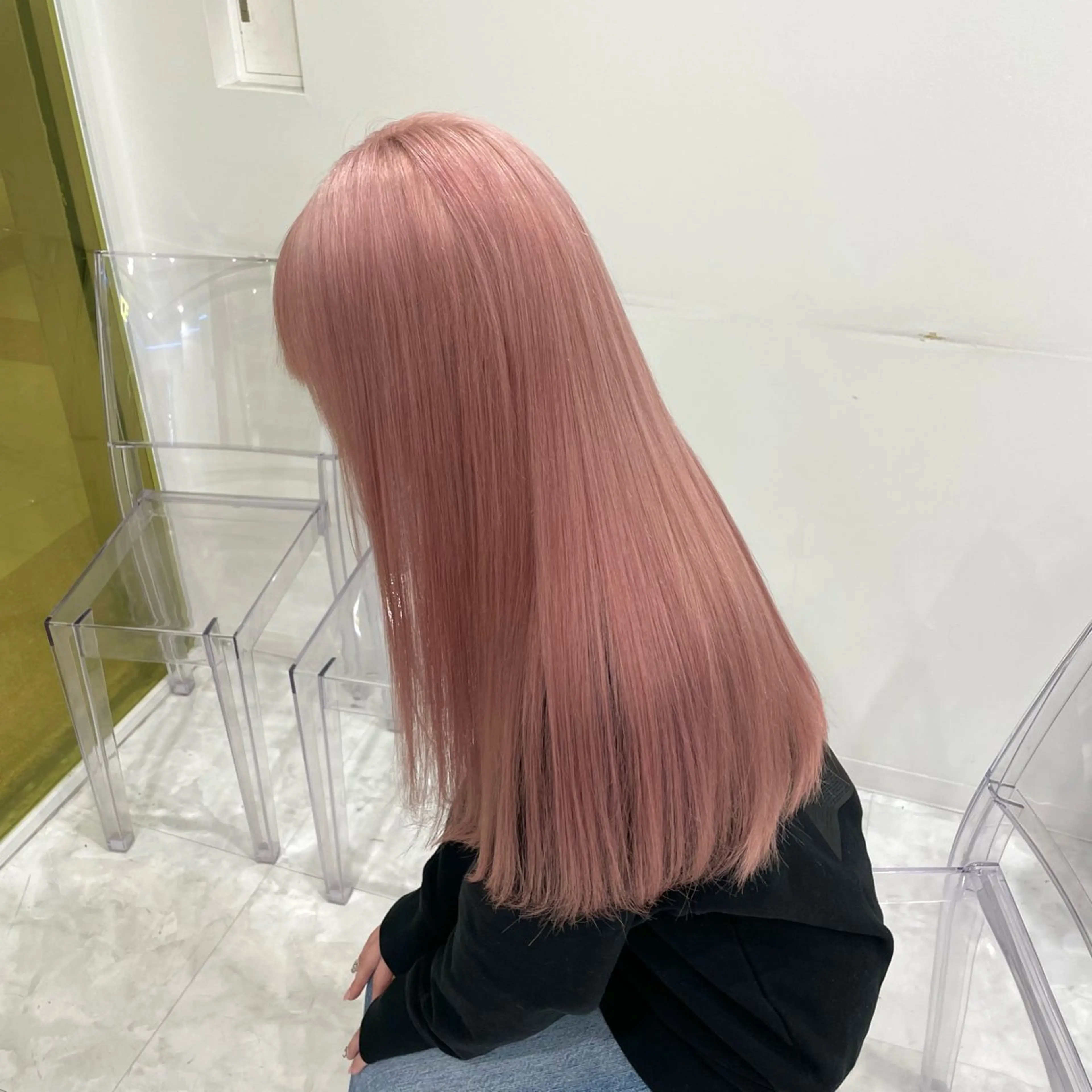 ロング カラー ピンクカラー ヘアカラー 韓国暗髪🩶レイヤー 🩶hayatoのヘアスタイル