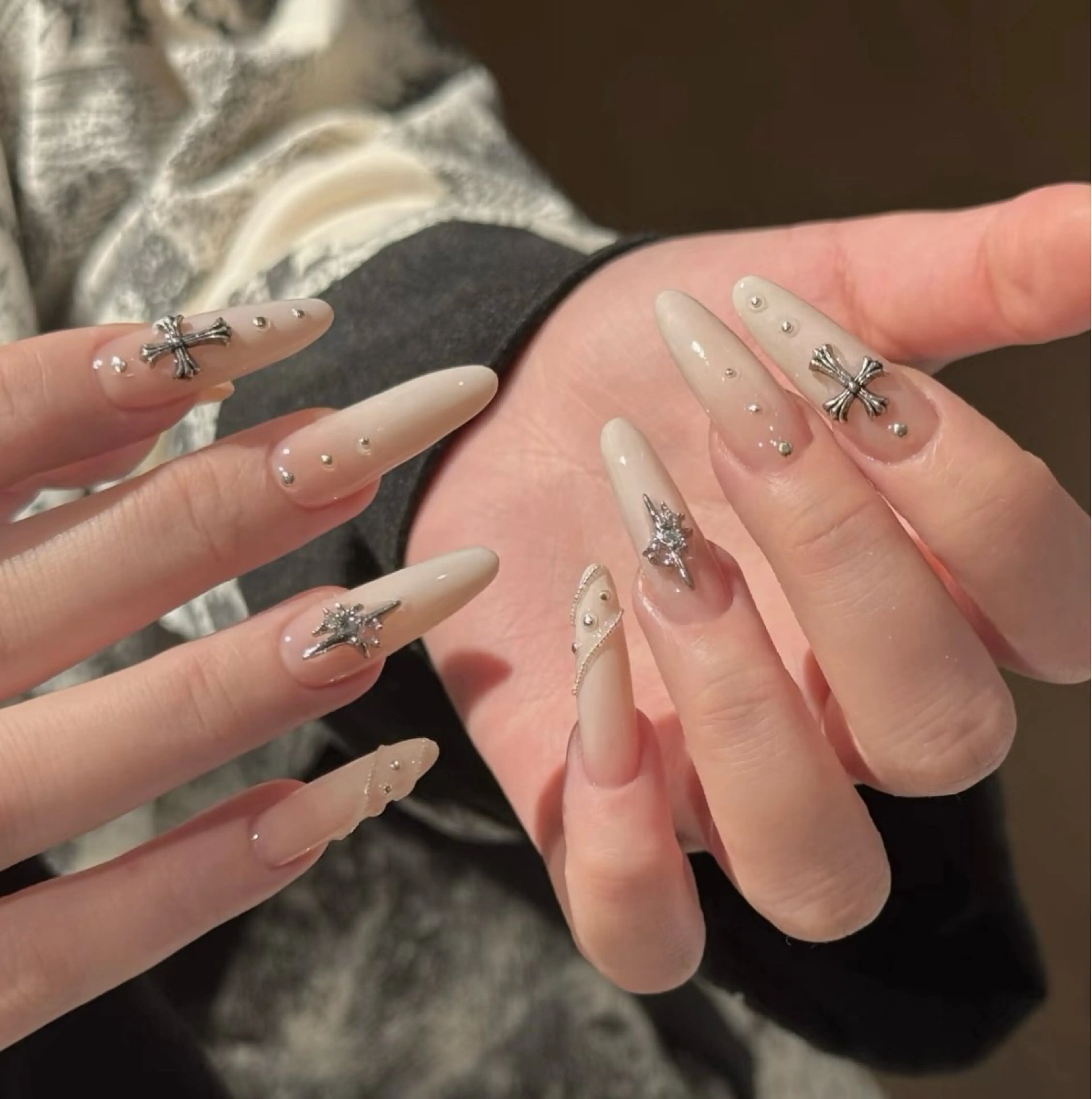 ネイル ENSalon 愛佳のネイルデザイン