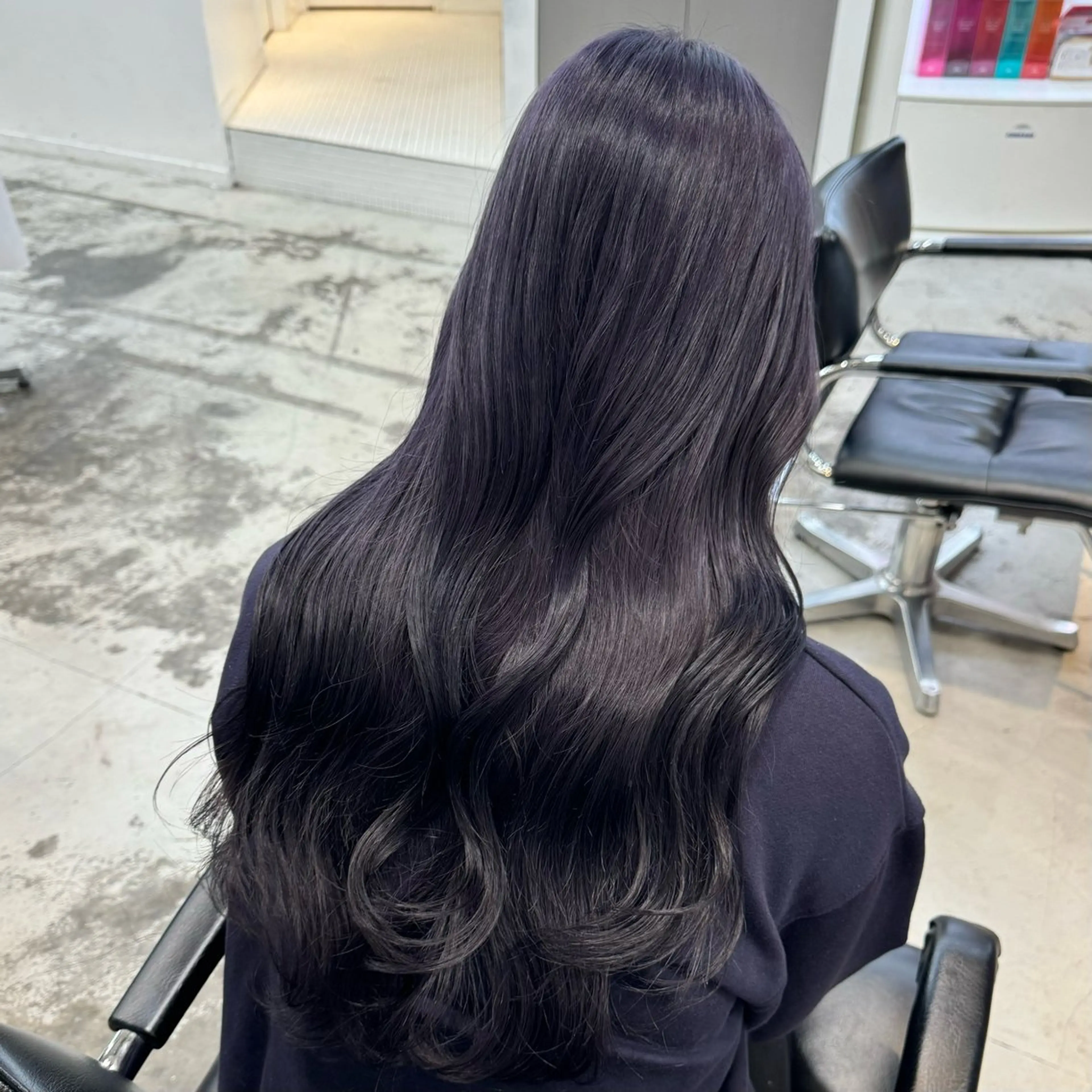 セミロング カラー ブリーチ 透明感カラー ラベンダーカラー ヘアカラー トリートメント 🌼動き×透明感🩵 ハイトーン/ナナのヘアスタイル