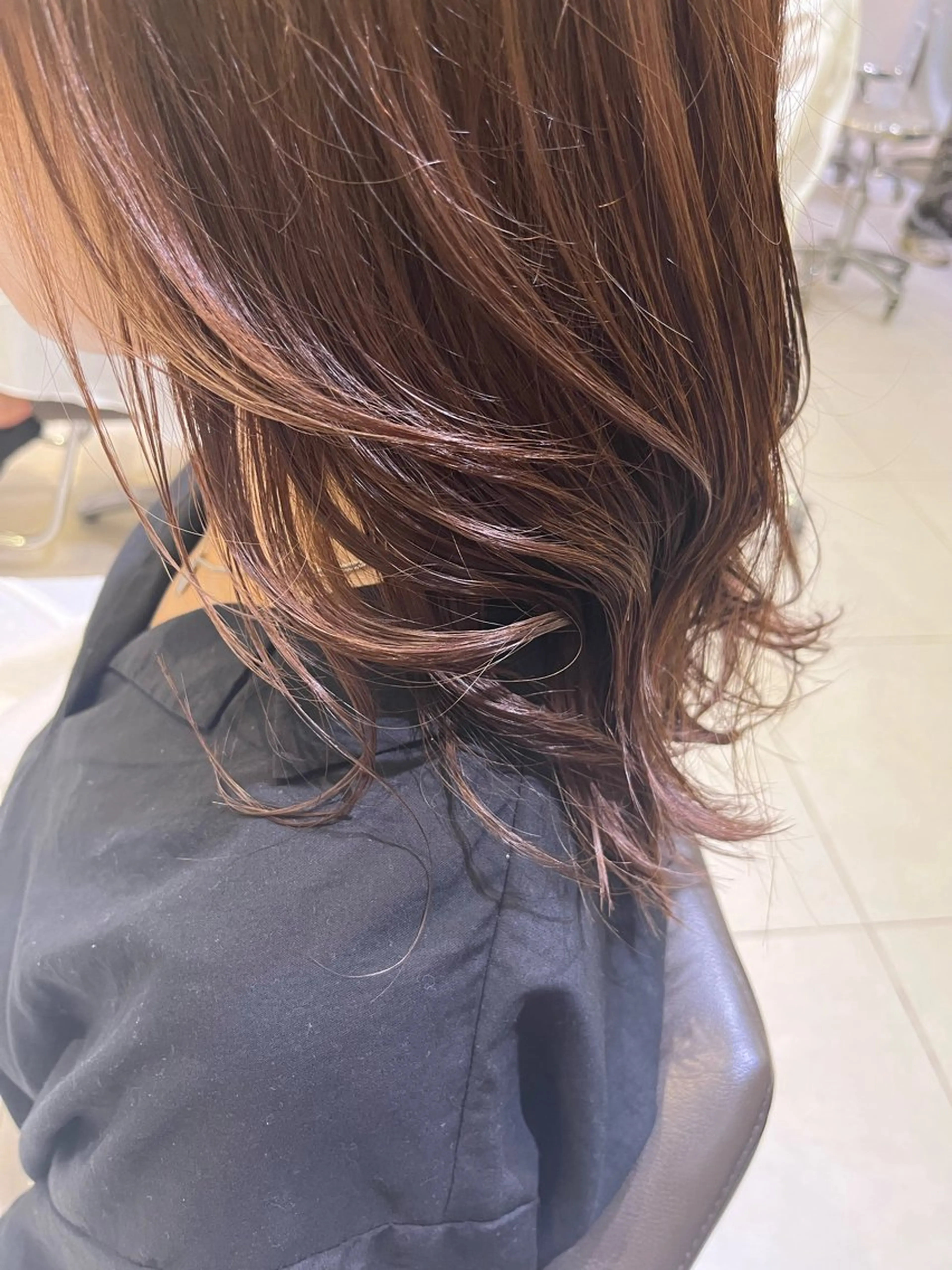ミディアム 宮永 れいなのヘアスタイル