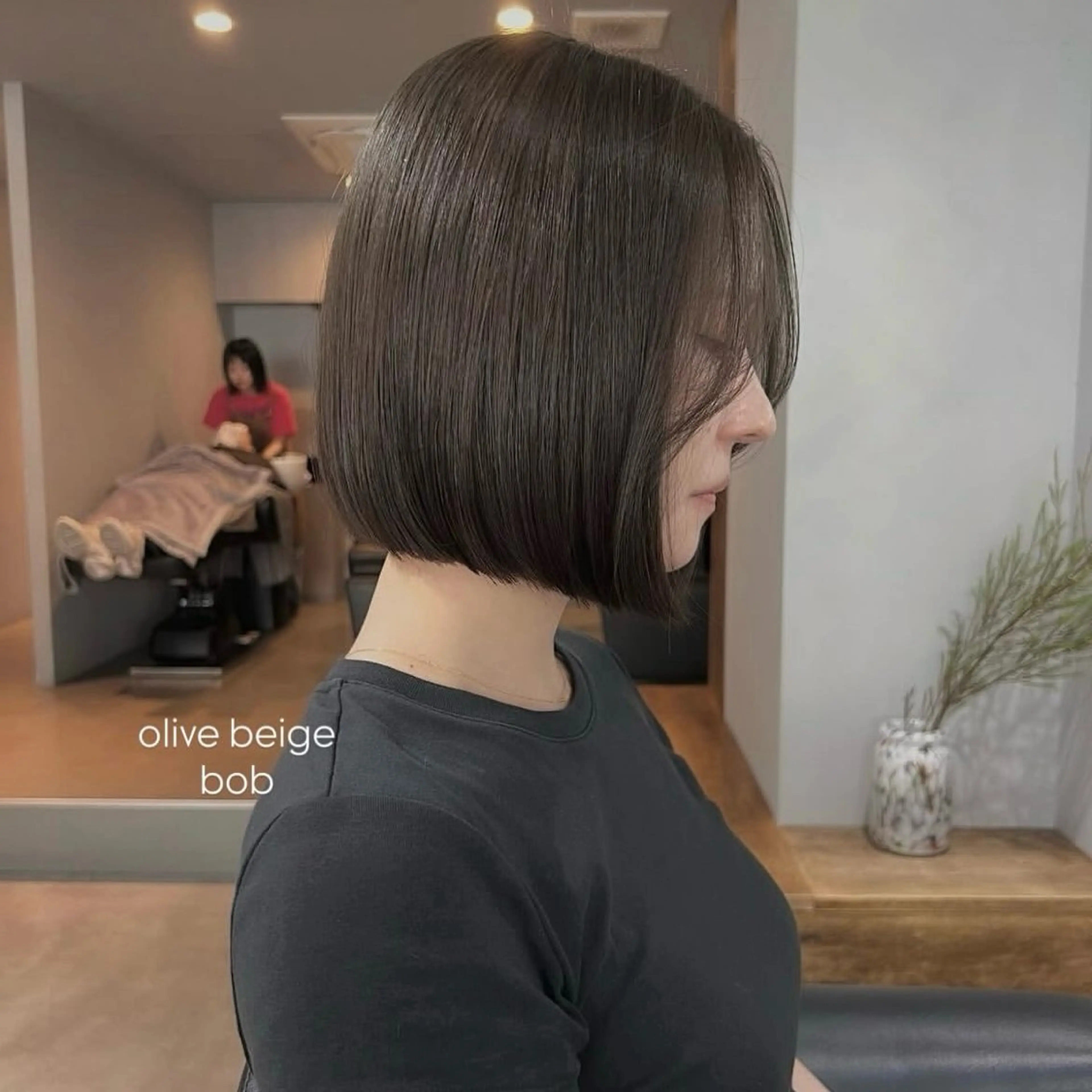 ミディアム カラー ベージュカラー オリーブベージュ ボブ カット ヘアカラー 【arc】akane オリーブ/ベージュのヘアスタイル