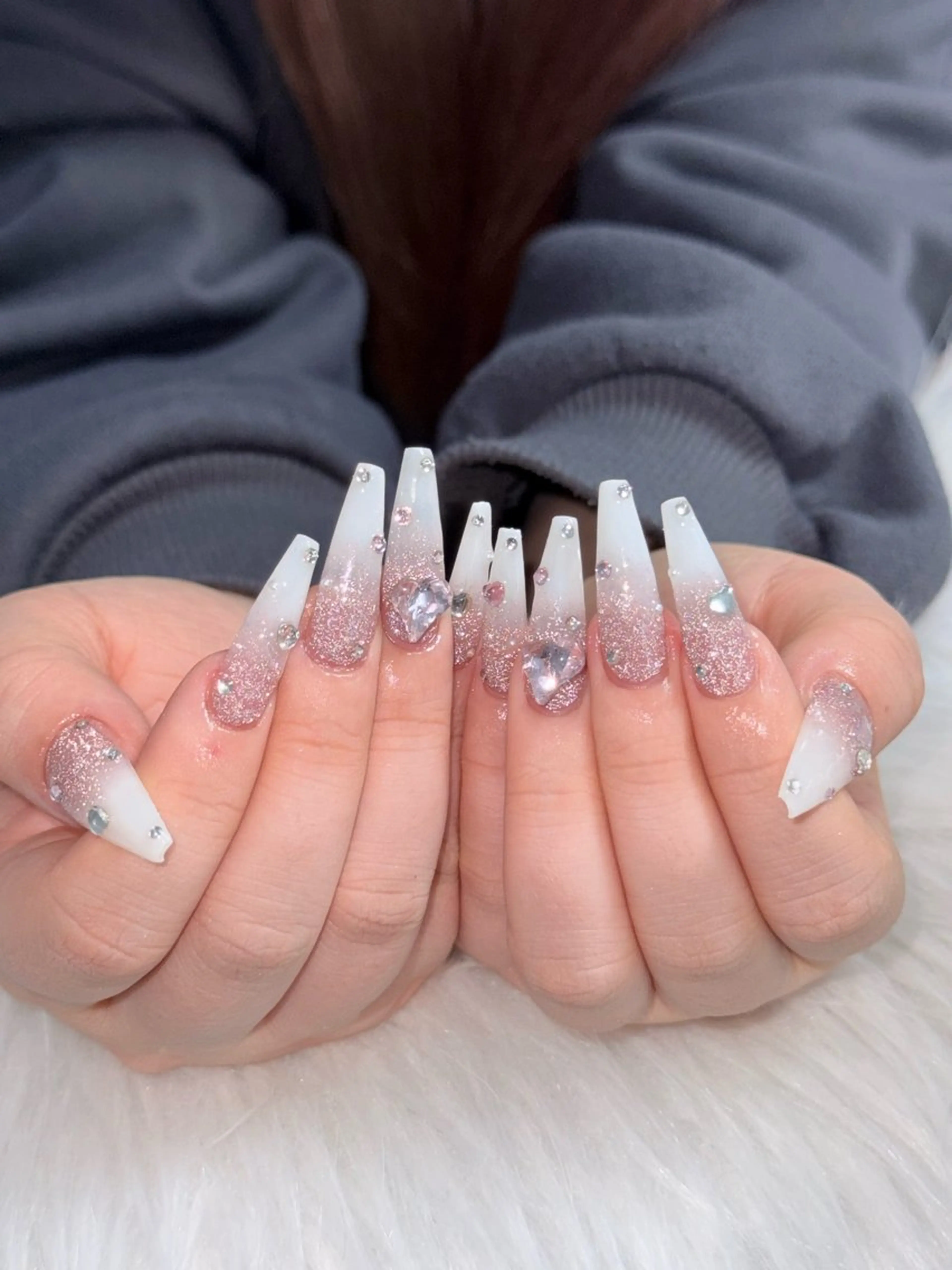 ネイル ジェルネイル グラデーション ネイルチップ ハンドネイル Kitty Nailのネイルデザイン