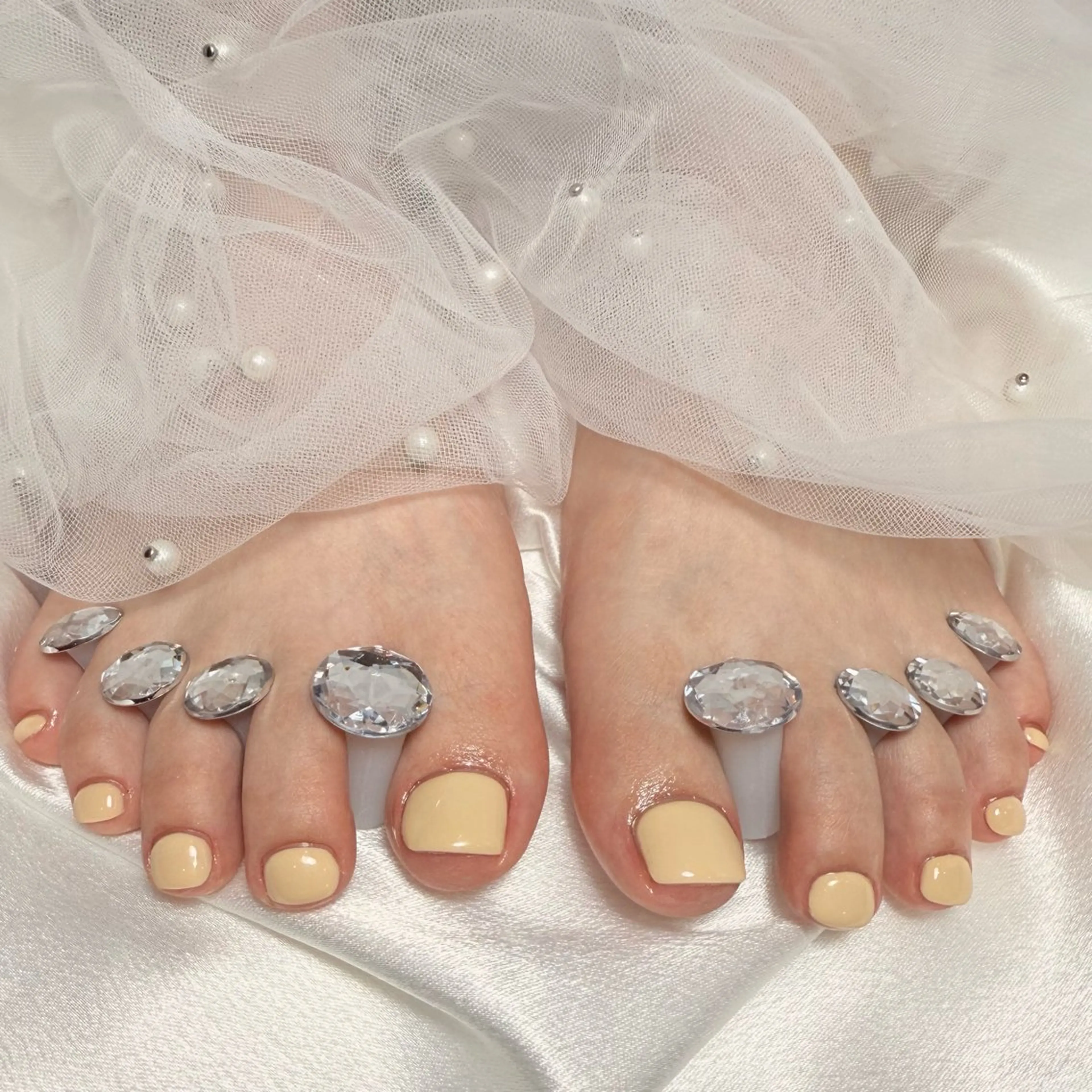 ネイル アートネイル フットネイル ジェルネイル ラメ(グリッター) ラメグラデーション フットネイル LAMB所属・🌹Belle Nail🌹のネイルデザイン