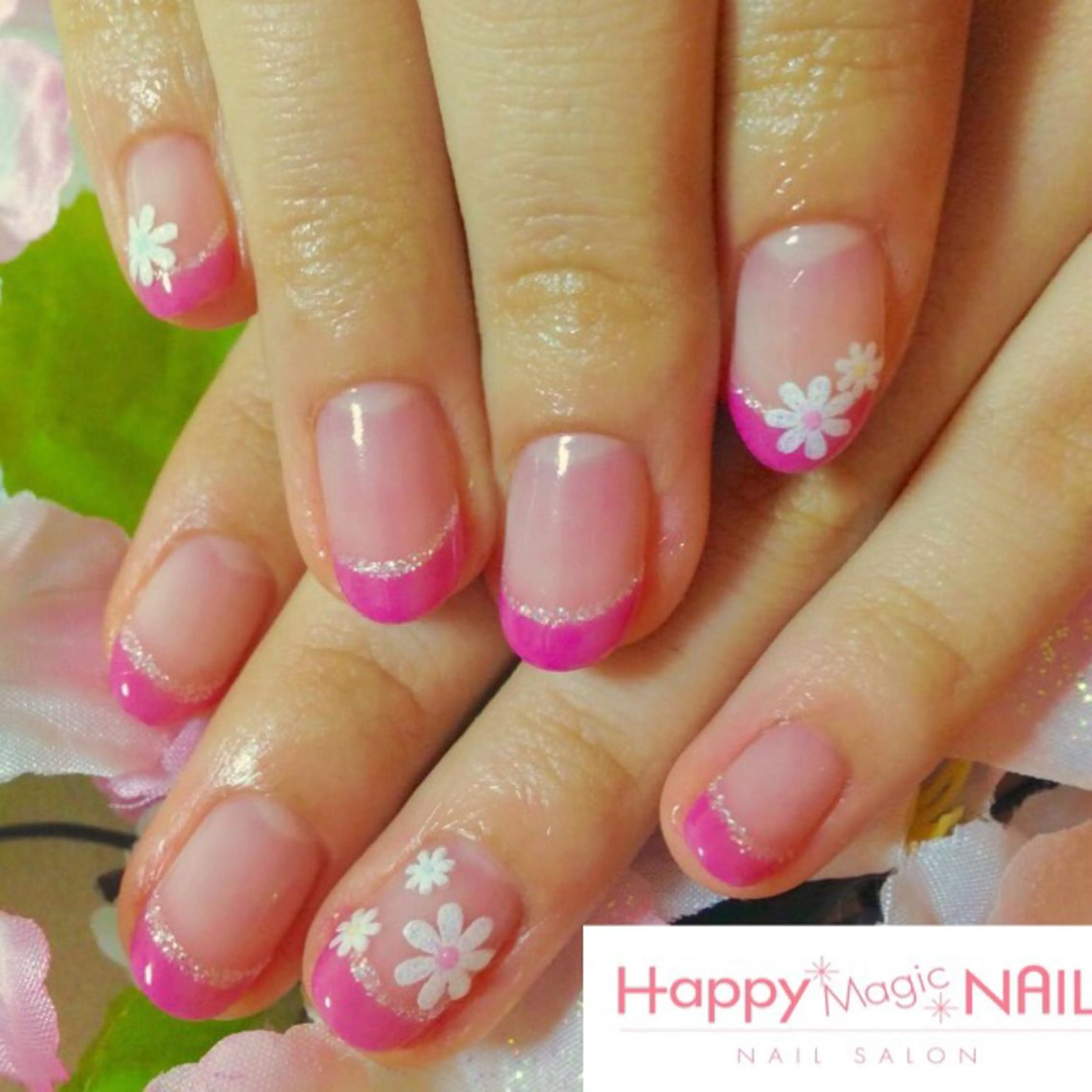 ネイル ジェルネイル HappyMagic NAILのネイルデザイン