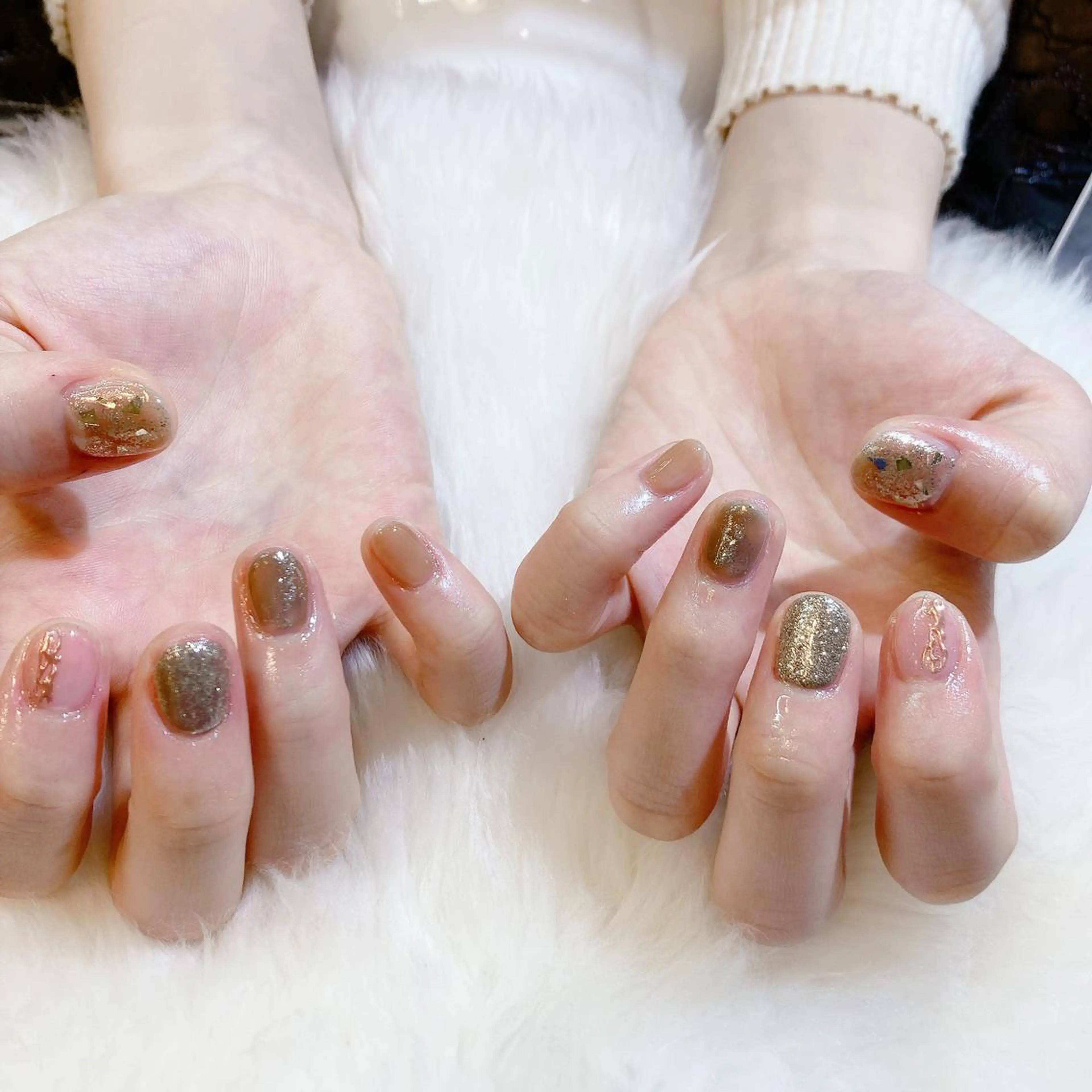 ネイル ニュアンスネイル ハンドネイル 根津 綾子のネイルデザイン