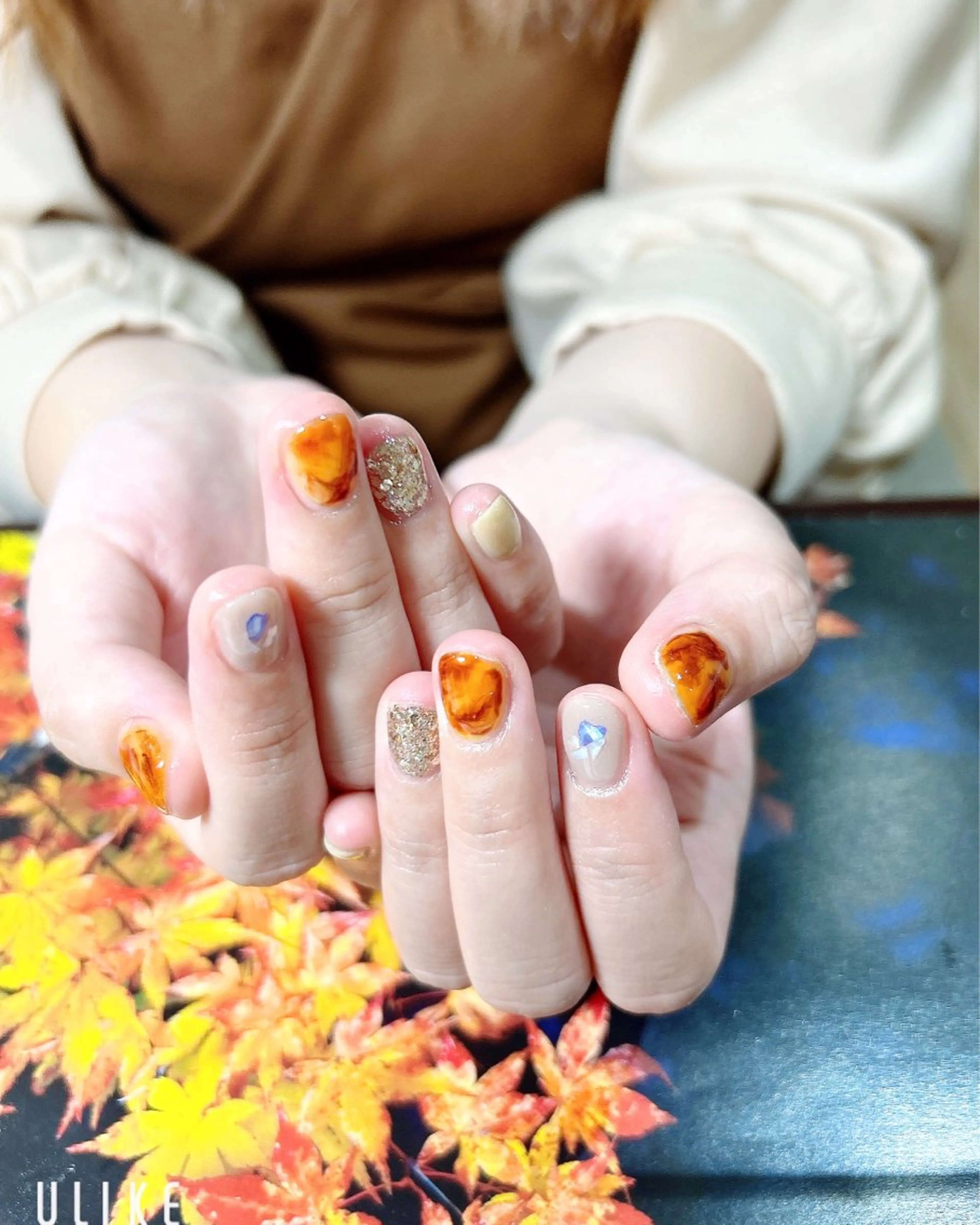 ネイル べっ甲ネイル ハンドネイル 吉野✨ ネイルデザイナー✨のネイルデザイン