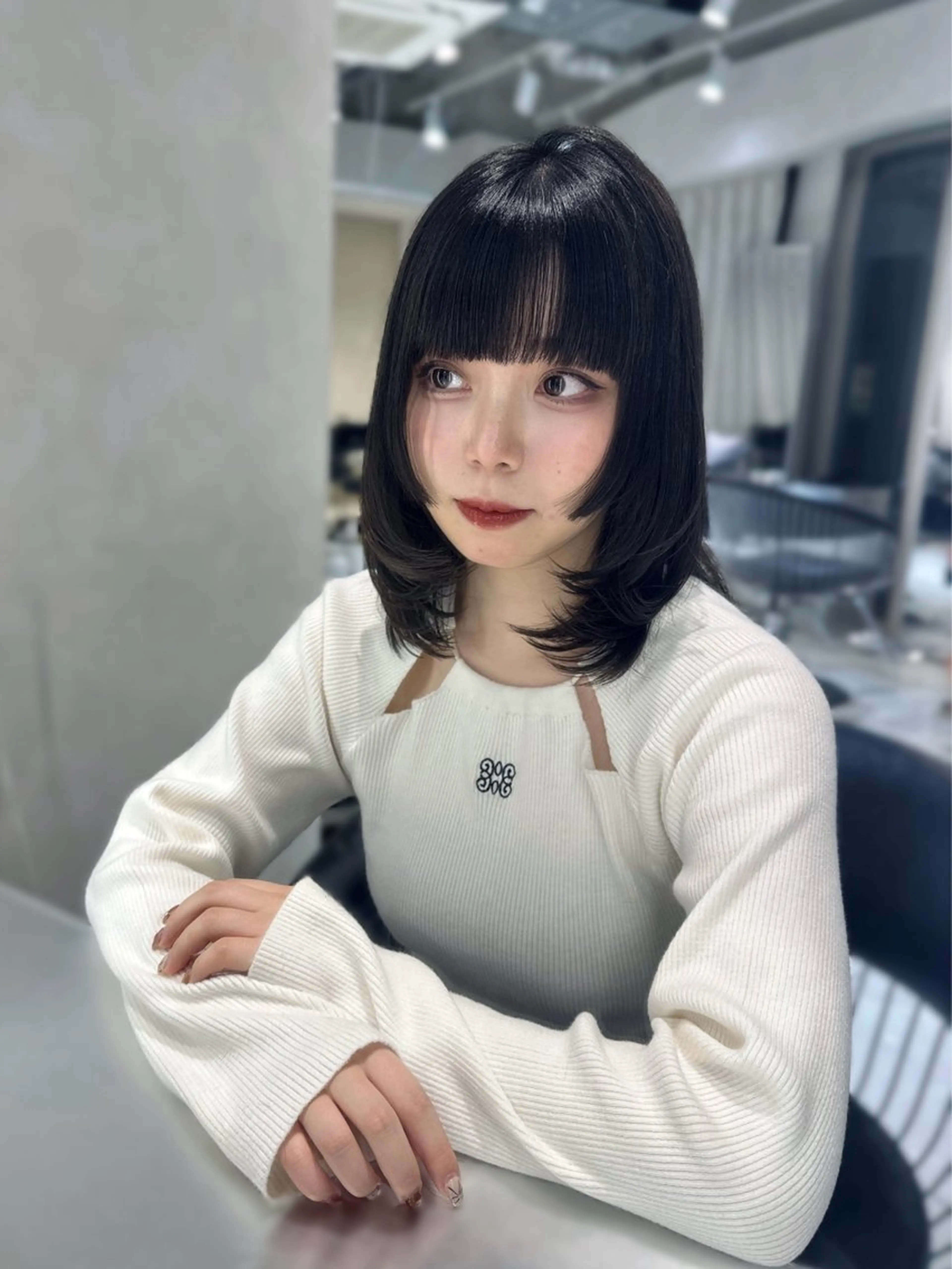 ミディアム ハイトーン/ミルク ティー🤍reinaのヘアスタイル