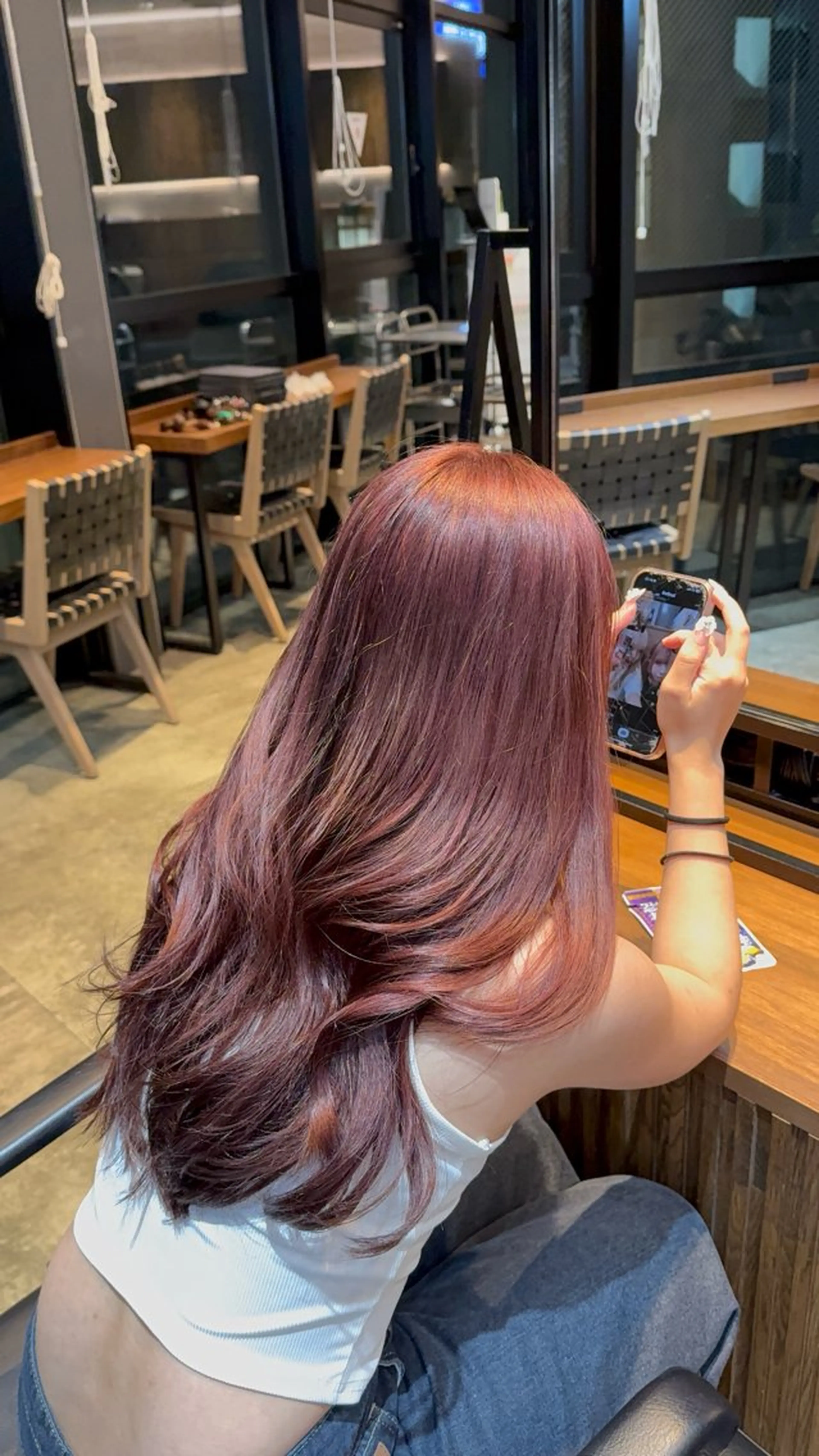 ロング カラー ブリーチ ブラウンカラー 透明感カラー ブリーチなしカラー ピンクカラー カット ヘアカラー トリートメント HAVANA 渋谷所属・渋谷/韓国レイヤー/ 艶髪/フェード/千尋のヘアスタイル