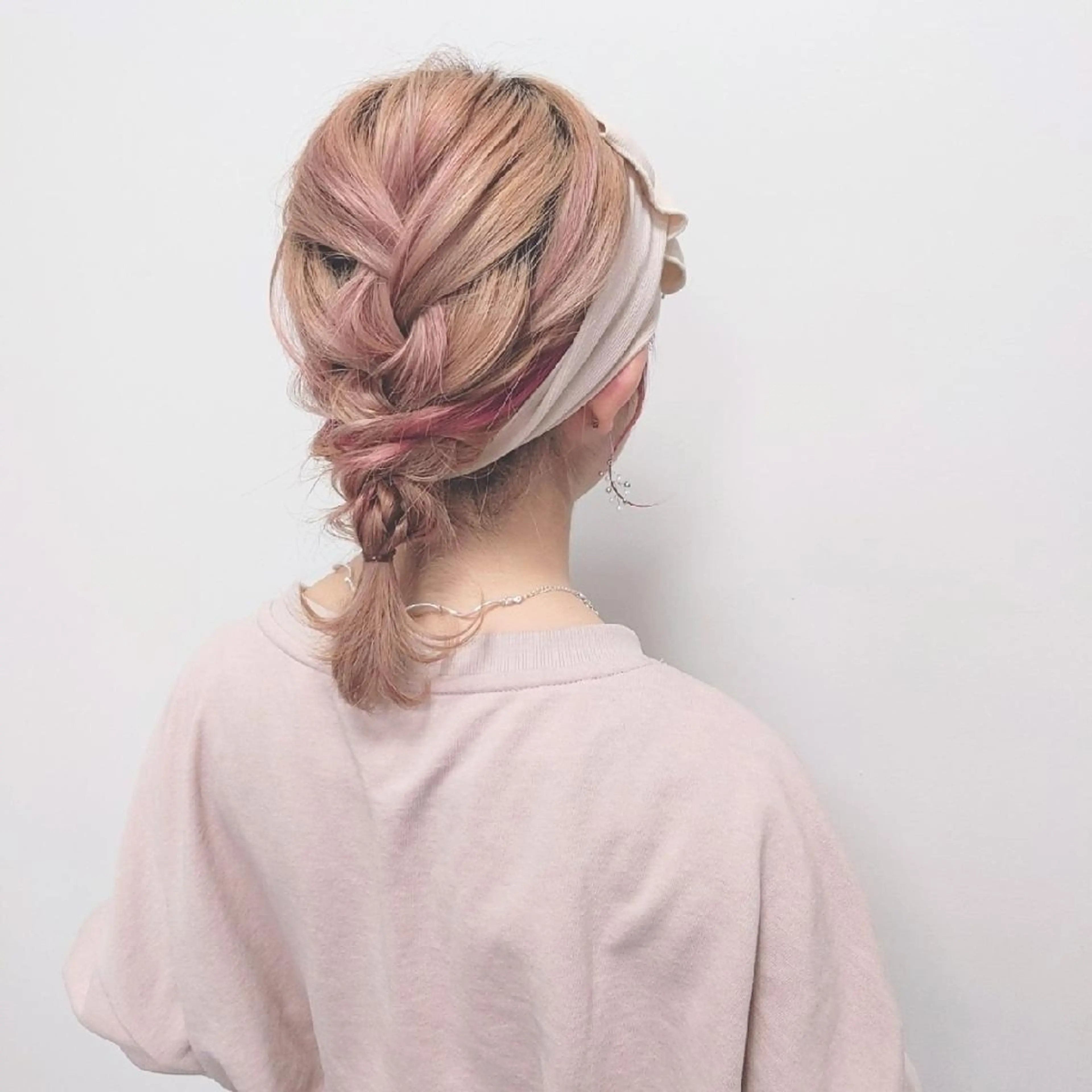 ミディアム ヘアアレンジ PRIVATE SALON EYES所属・EYES リアのマツエク・マツパデザイン