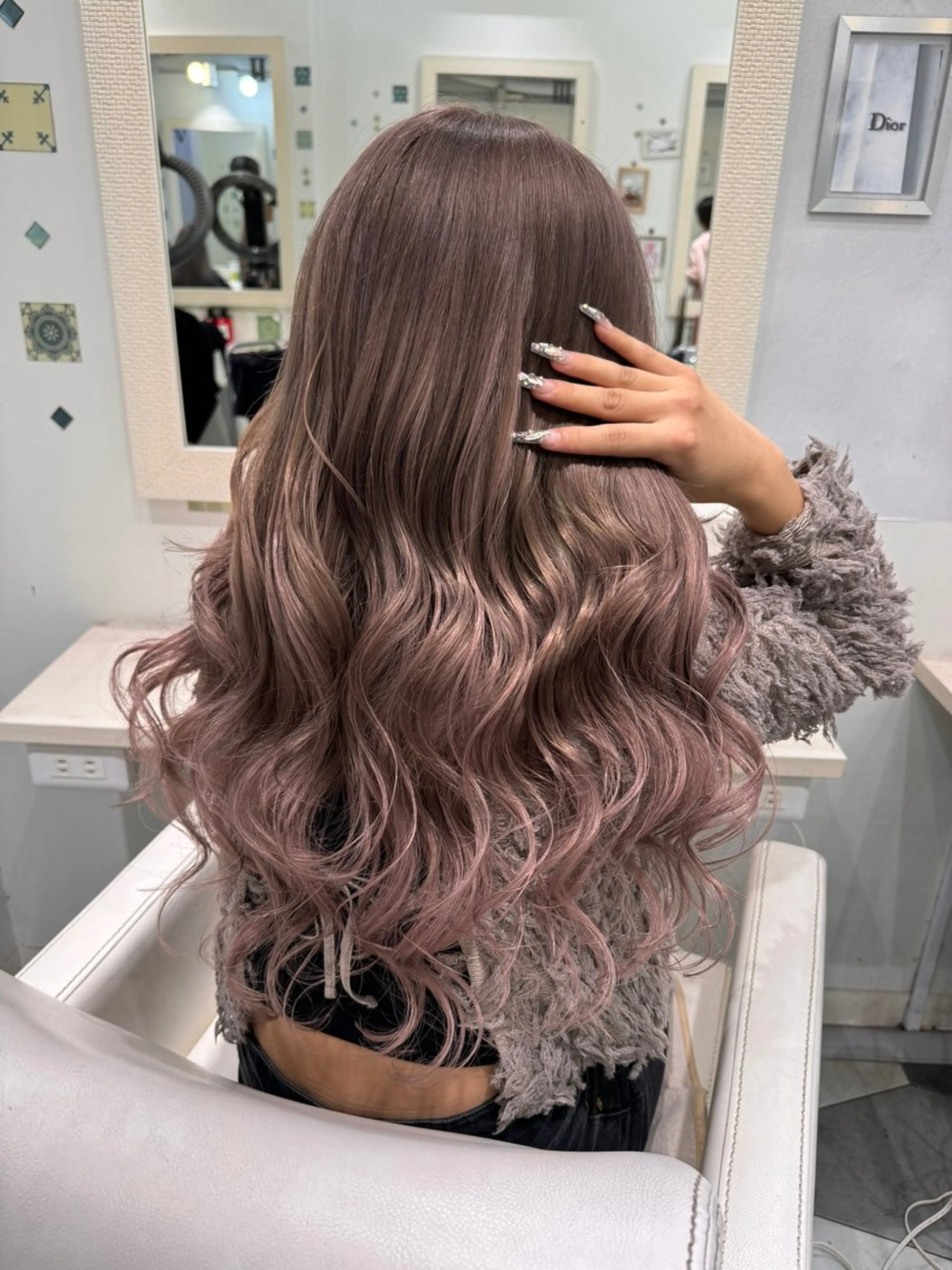 ロング カラー ブリーチ ピンクカラー エクステ Lapis 池袋店所属・MASHIRO 🩵Lapis池袋店のヘアスタイル