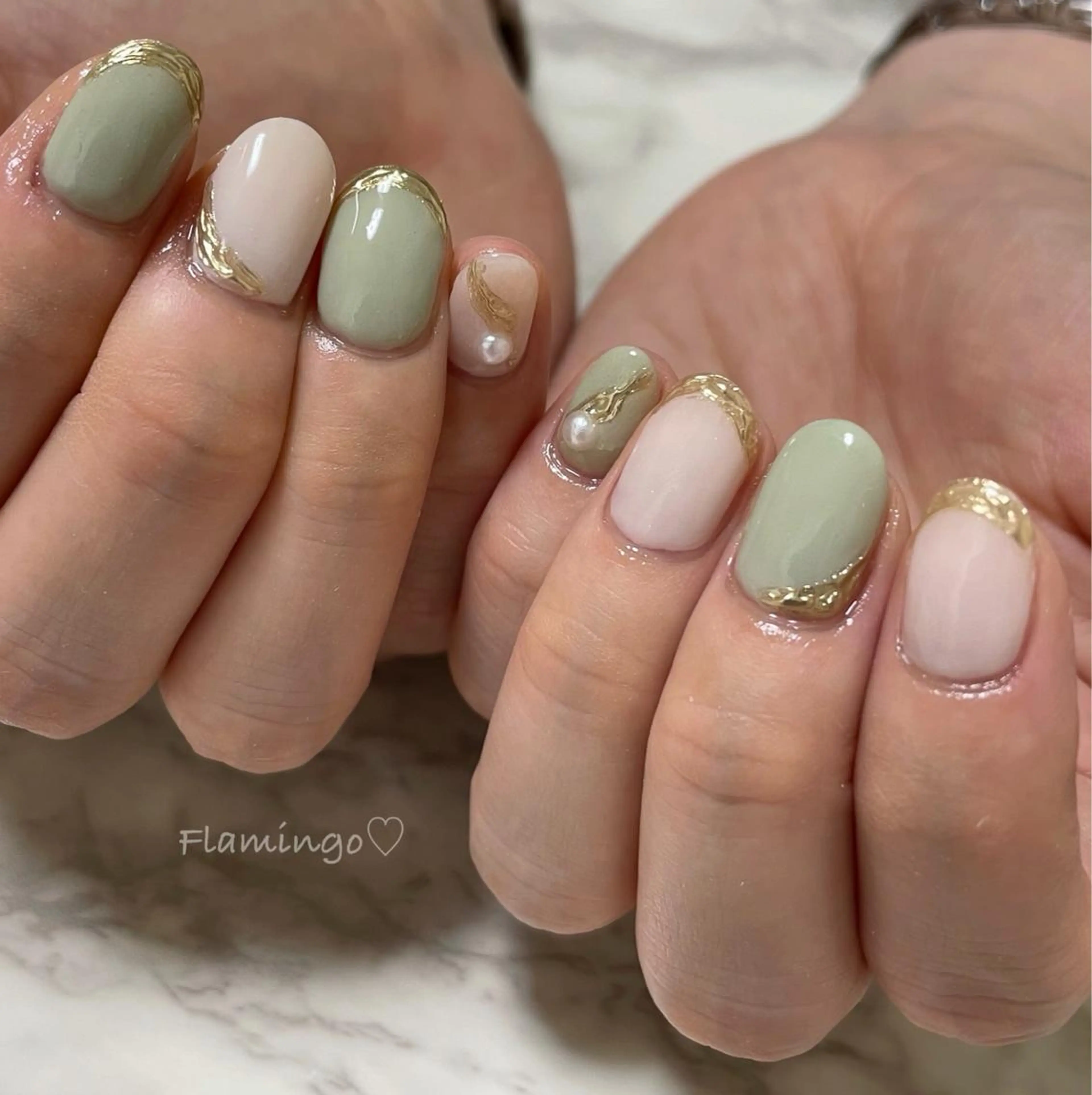 ネイル ジェルネイル ミラーネイル ニュアンスネイル 春ネイル シンプル／上品／爪育 ☺︎Flamingoのネイルデザイン