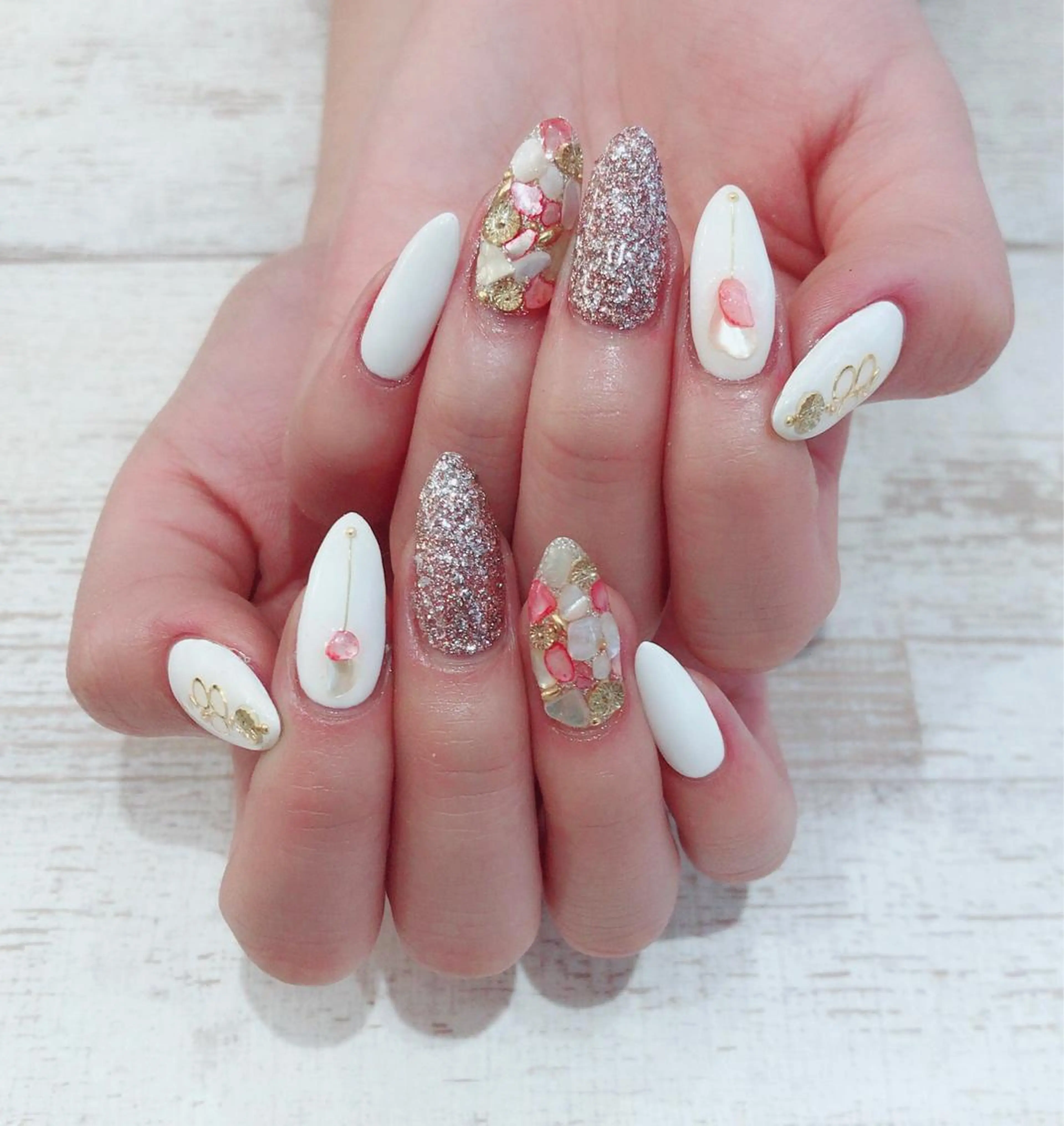 ネイル Lino+ ネイル&よもぎ蒸しのネイルデザイン
