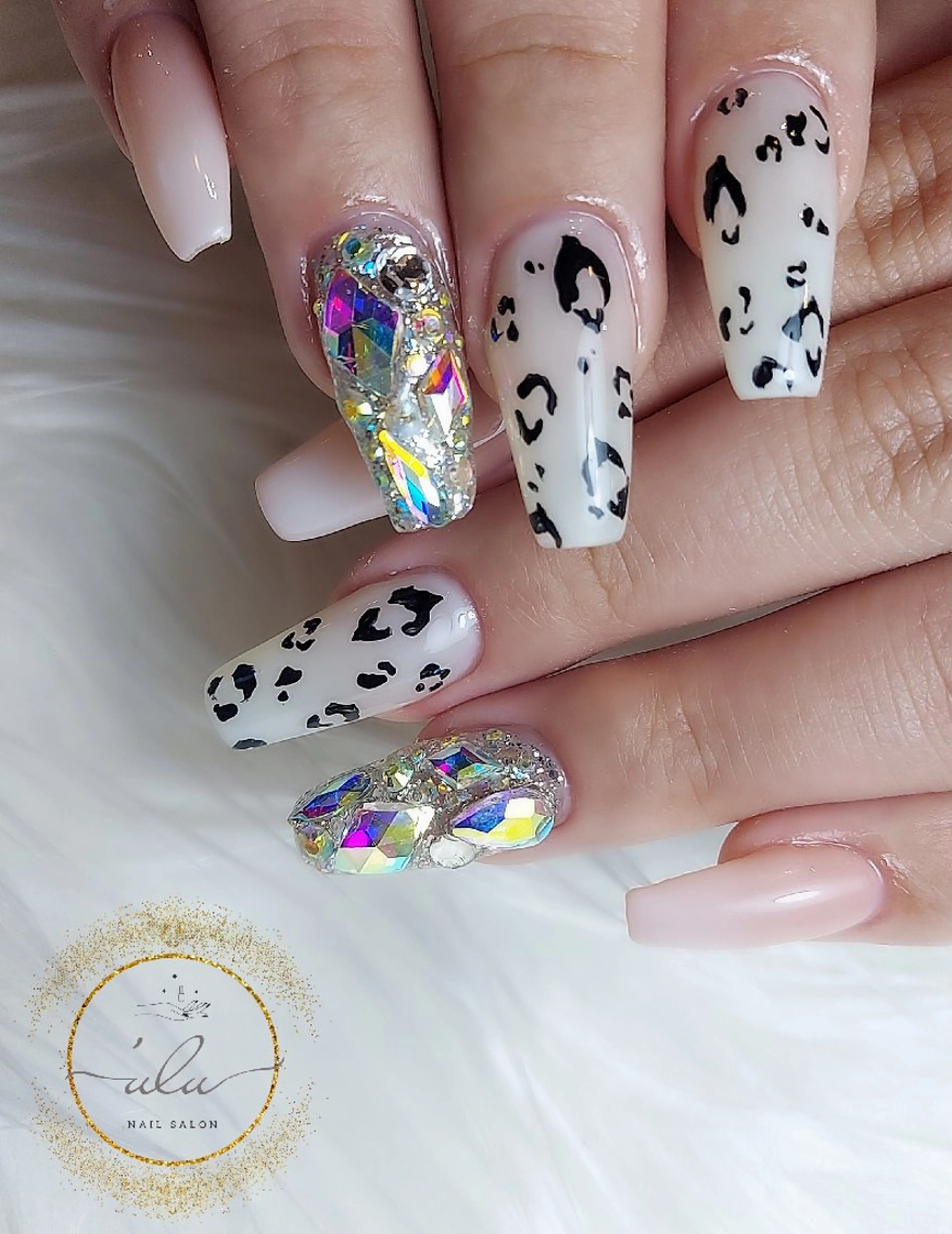 ネイル アニマル柄 ハンドネイル Nailsalon 'uluのネイルデザイン