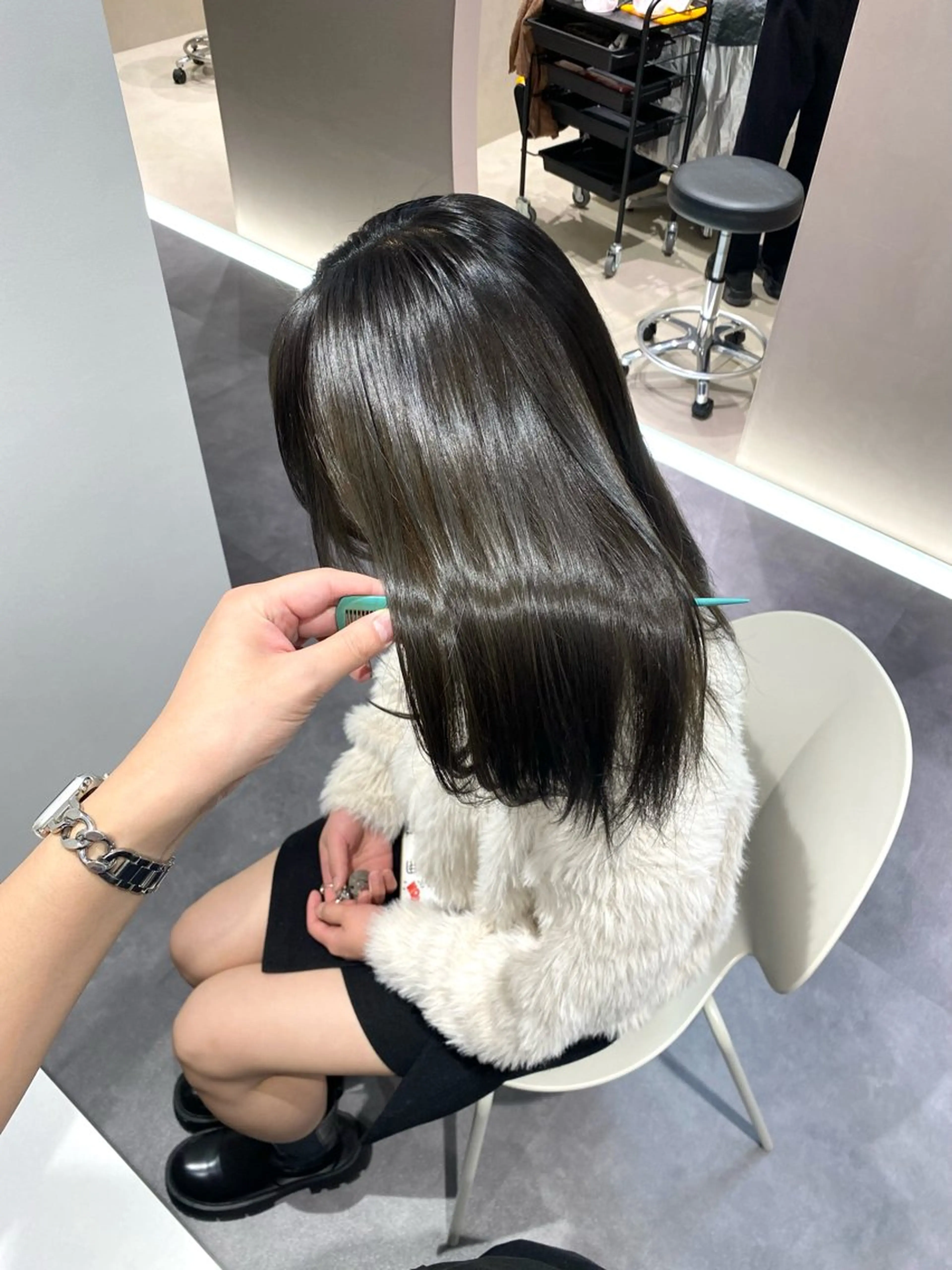 セミロング カラー カット トリートメント 髪質改善水素TR× レイヤーカット/熊澤のヘアスタイル