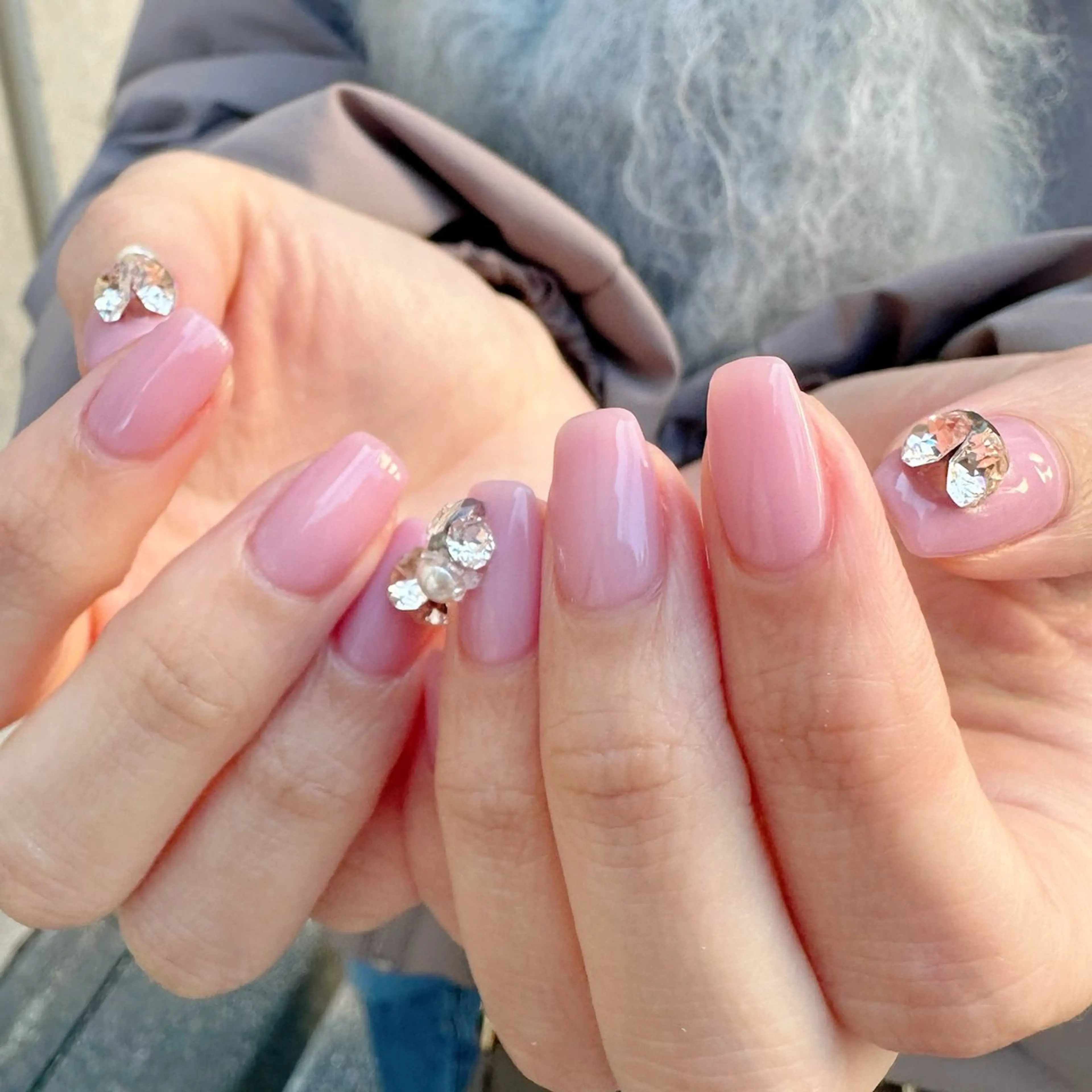 ネイル 氷ネイル・うるうるネイル 韓国ネイル ニュアンスネイル ピンク シンプルネイル 🪞KAPE NAIL 🪞のネイルデザイン
