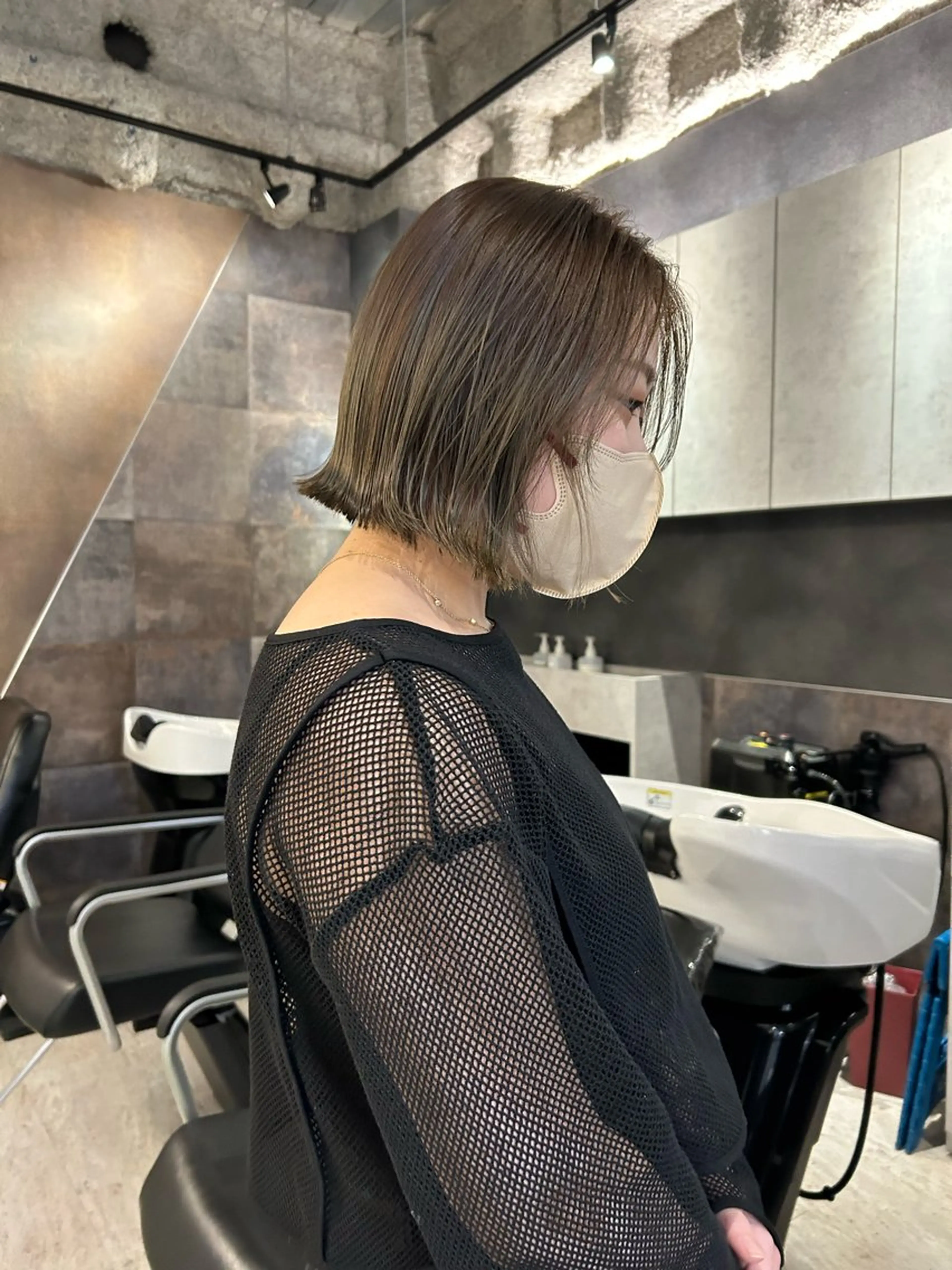 ミディアム カラー ベージュカラー 透明感カラー オリーブベージュ くびれヘア カット ヘアカラー GO TODAY SHAiRE SALON所属・SAKINO． ベージュカラーのヘアスタイル
