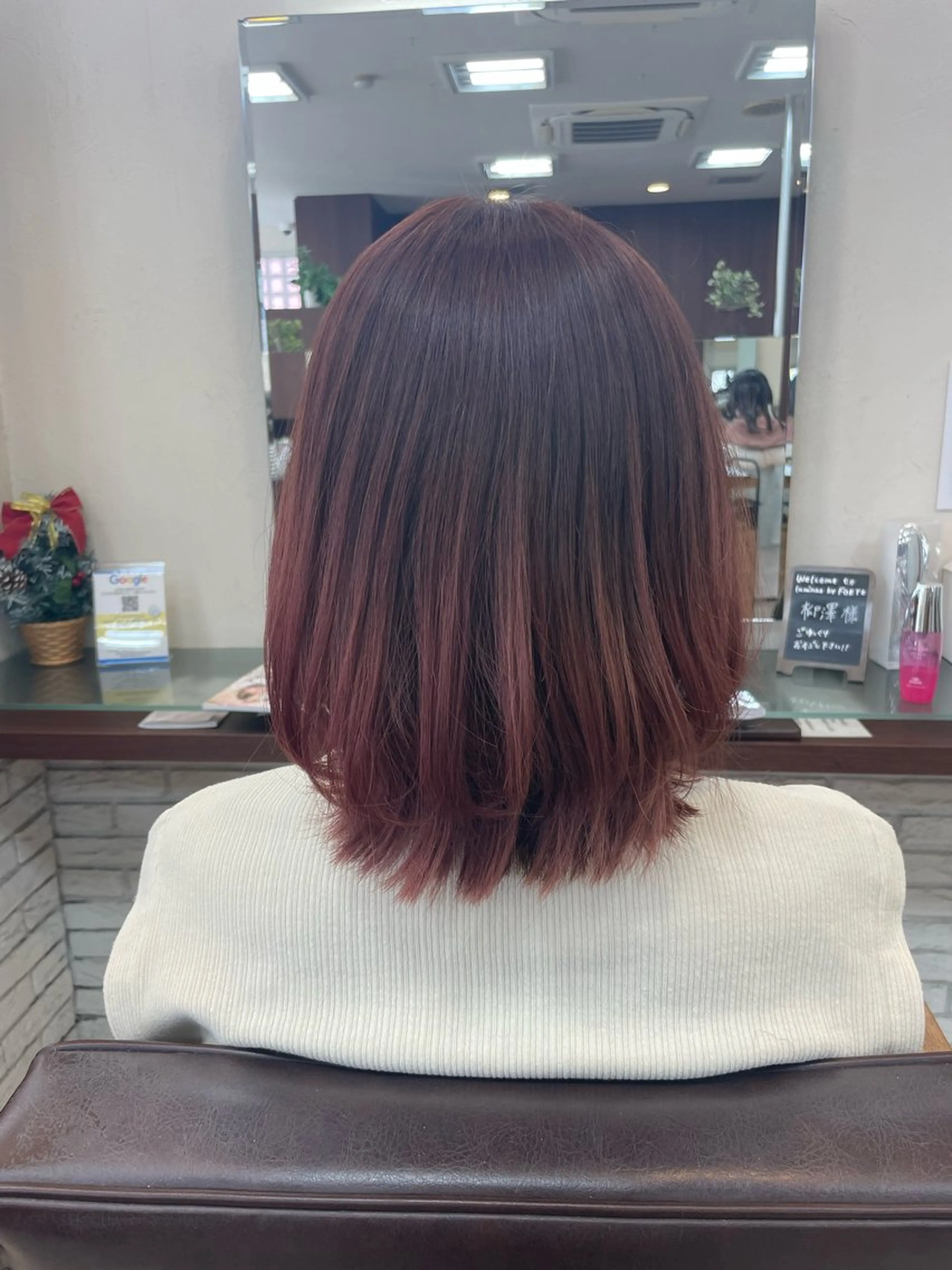 ミディアム カラー ボブレイヤー ブリーチ ブリーチなしカラー ボブ レイヤーカット ハイトーン×デザイン 🪽🫧HIKARIのヘアスタイル