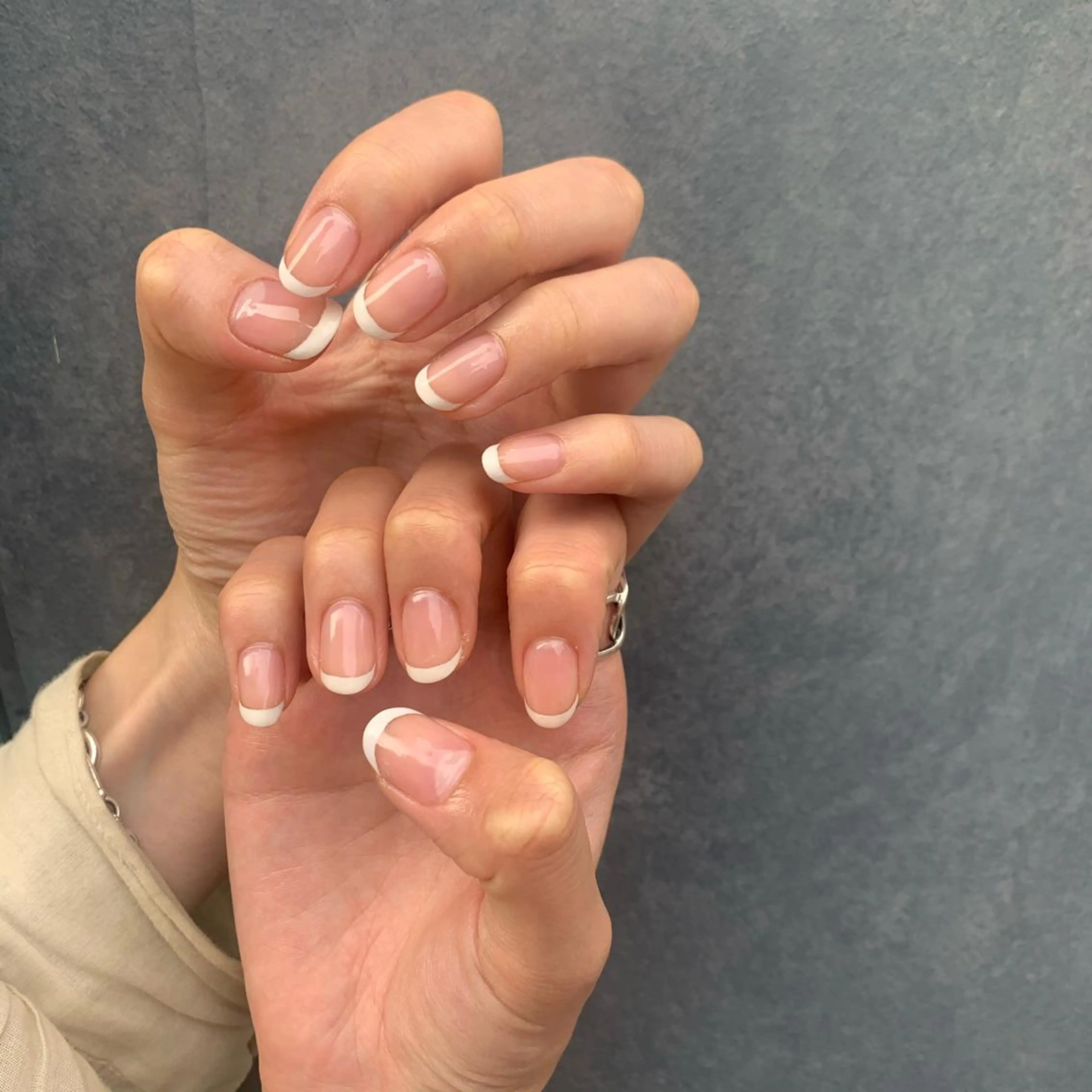 ネイル フレンチネイル 《ニュアンスネイル》 risaのネイルデザイン