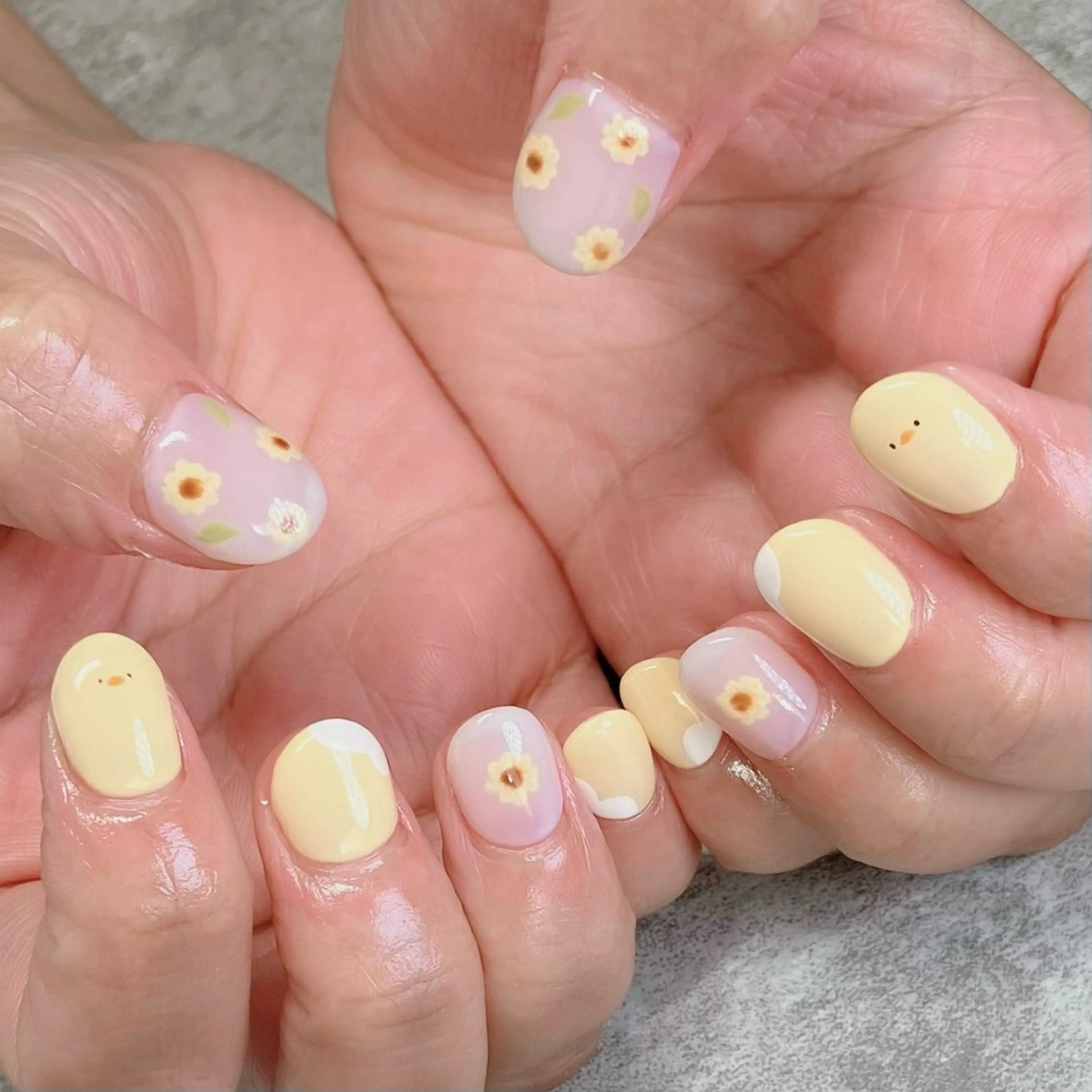 ネイル haleyume所属・shino🌟 痛ネイルのネイルデザイン