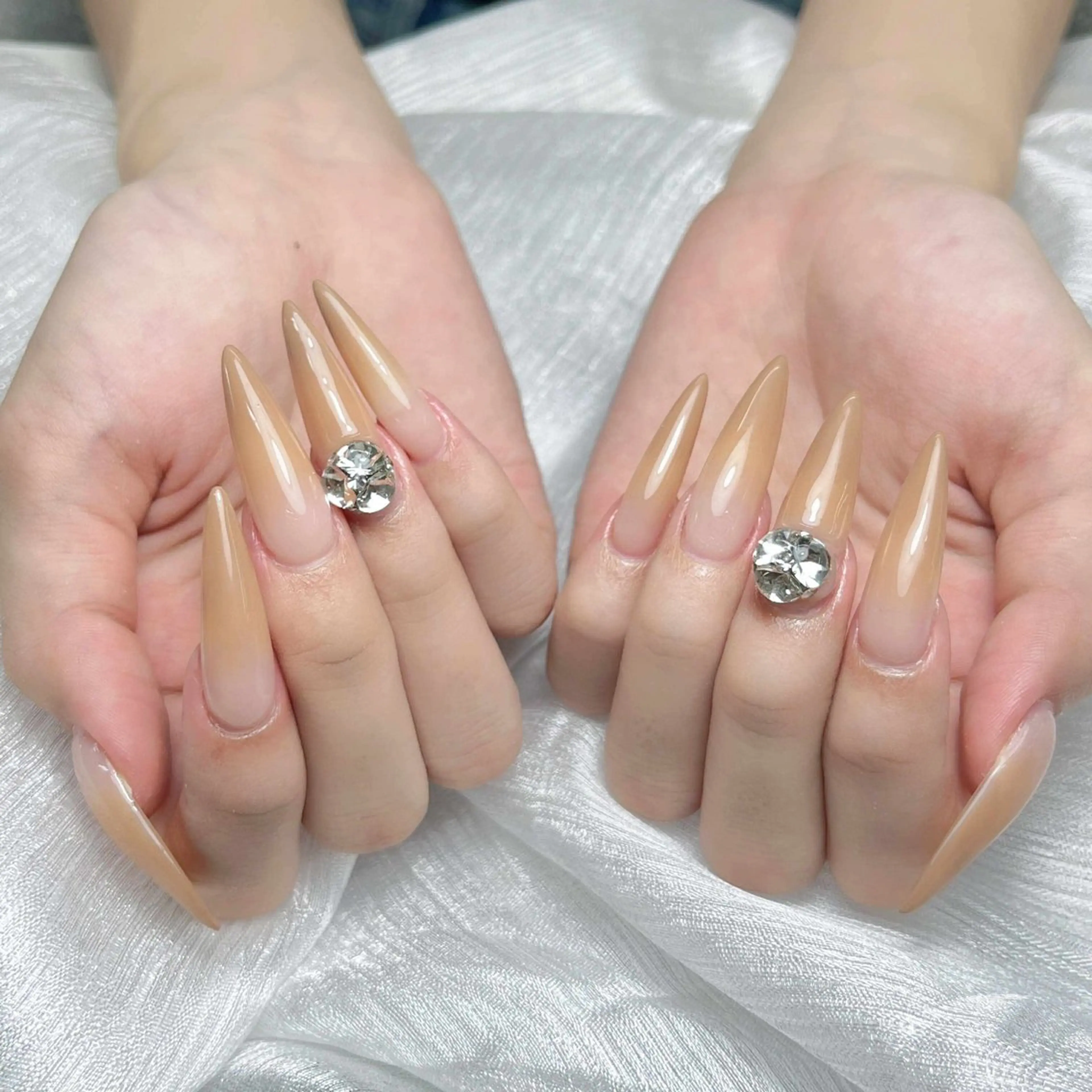 ネイル アートネイル ハンドネイル いちご chan novaのネイルデザイン