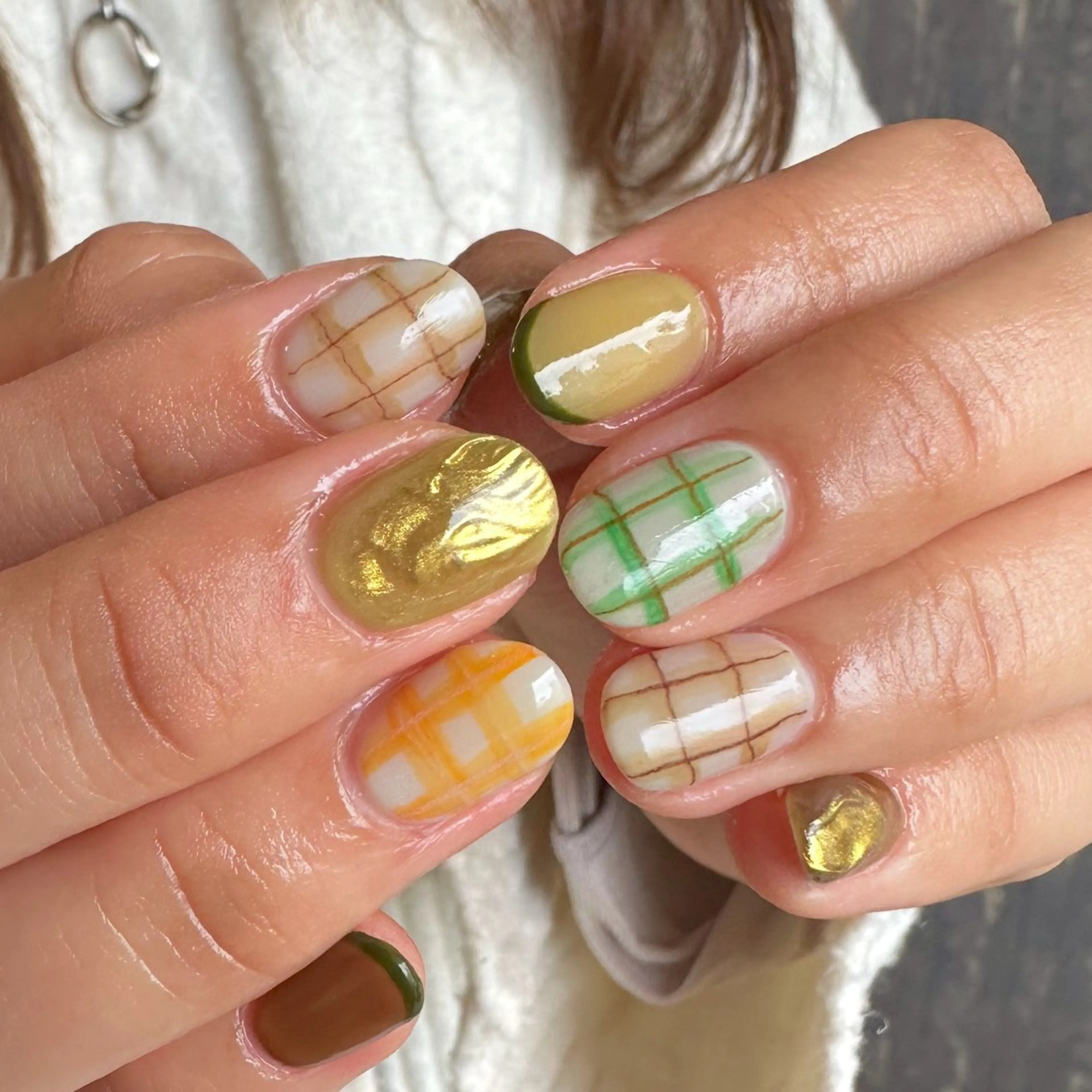 ネイル ブルー フットネイル マグネットネイル ミラーネイル ニュアンスネイル ハンドネイル nailsalon Daphneのネイルデザイン
