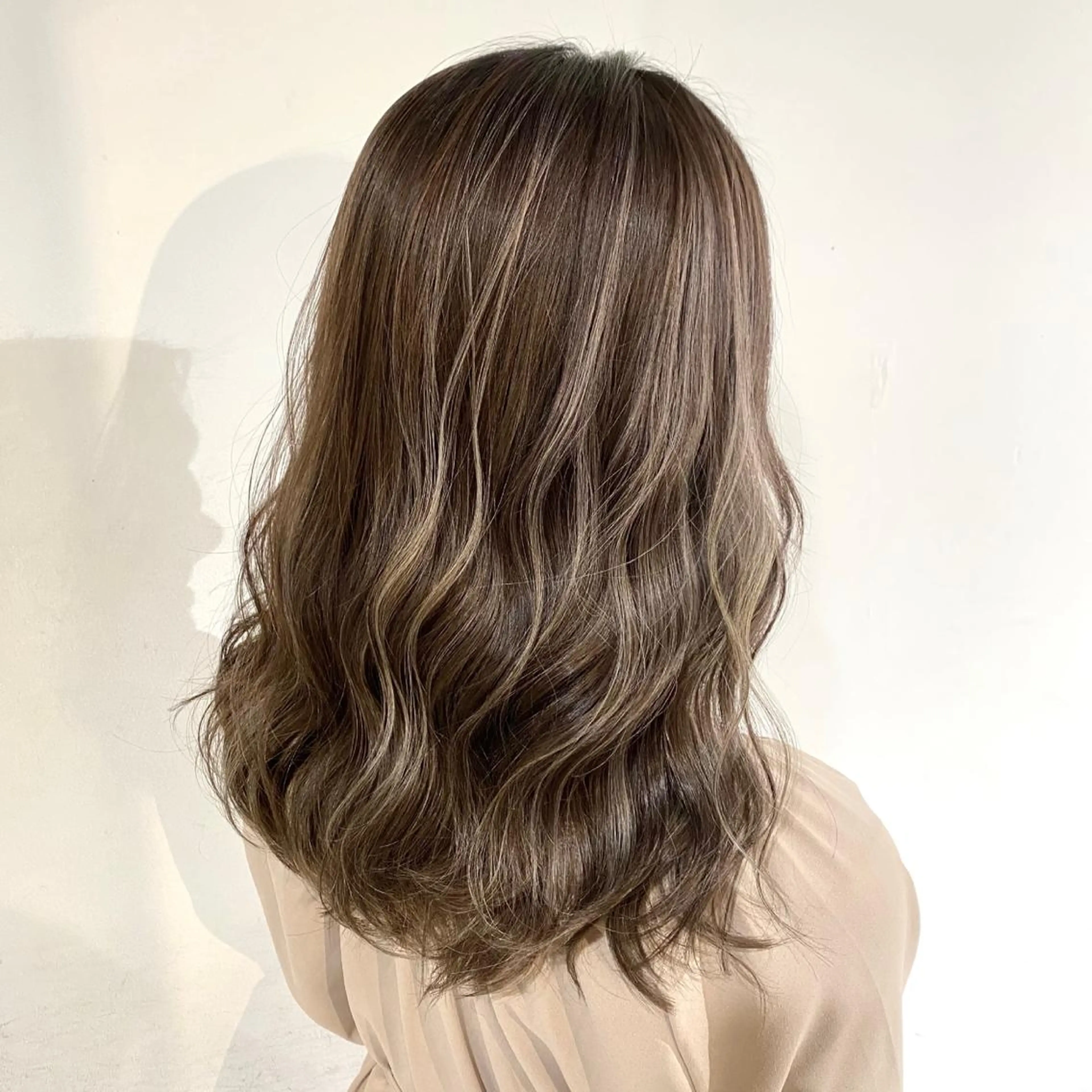 セミロング カラー 橋口 陽太のヘアスタイル