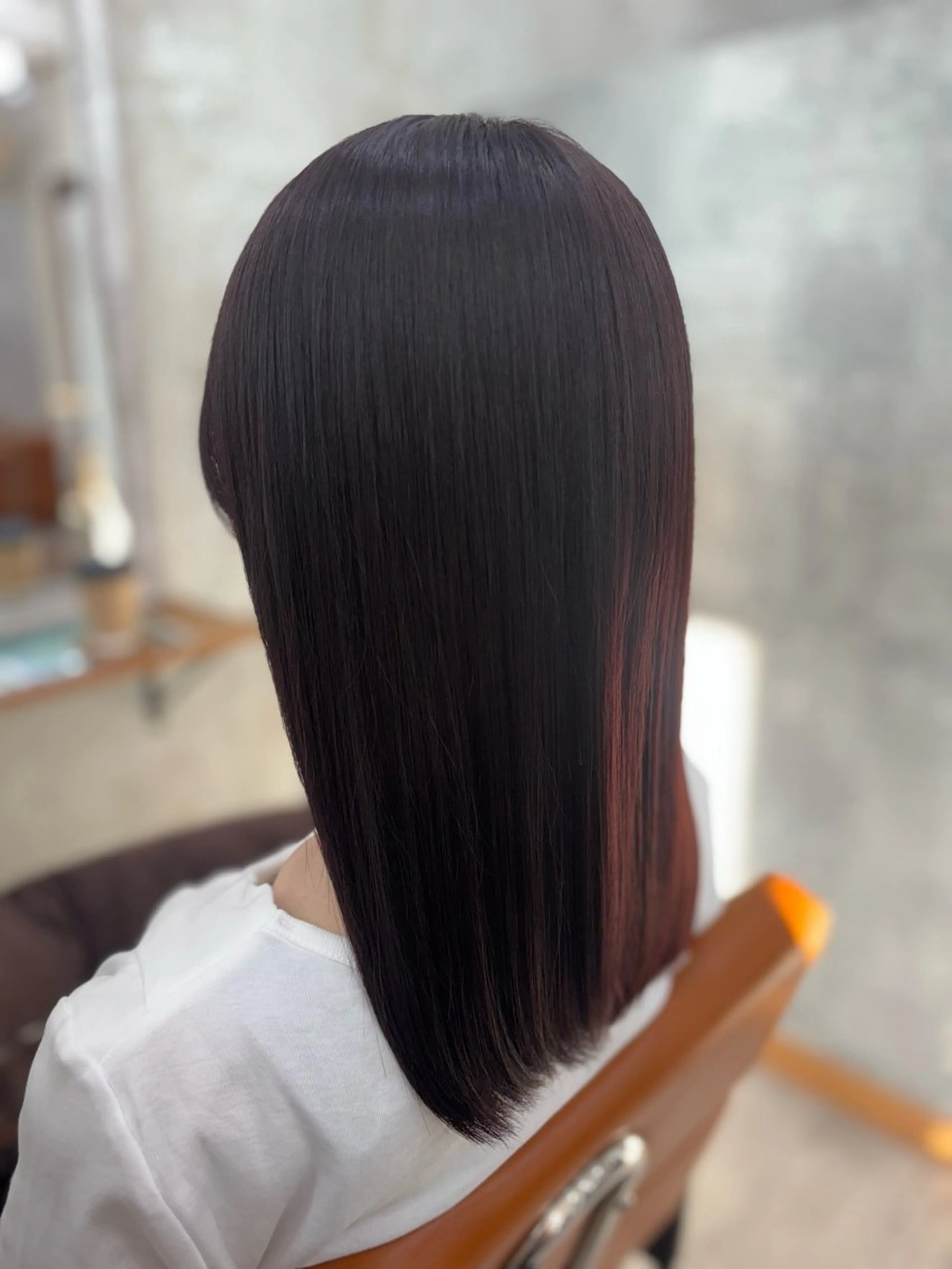 セミロング カラー ブラウンカラー ピンクカラー ピンクブラウン iru【イル】所属・Misaki ミサキのヘアスタイル