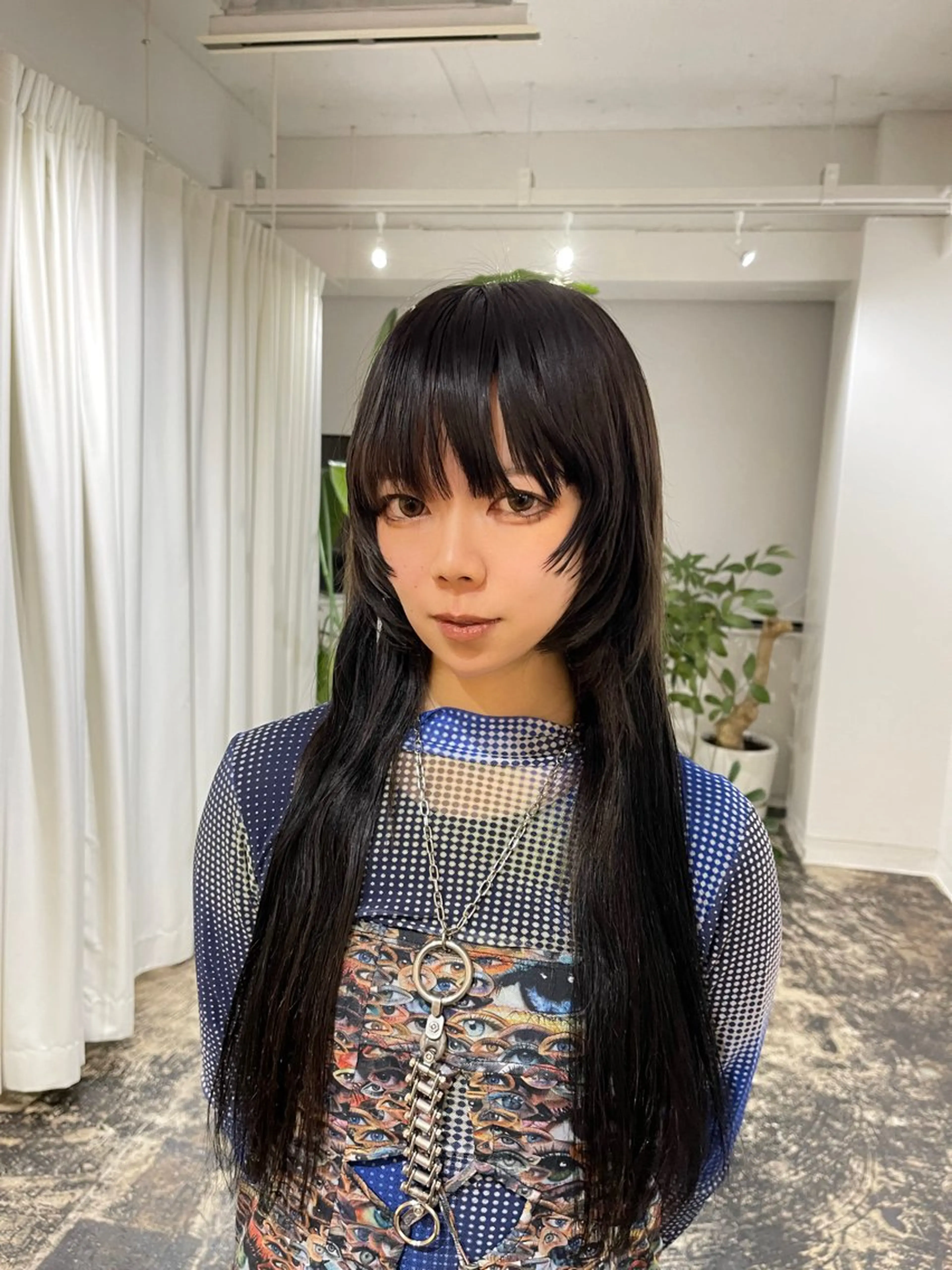 ロング レイヤーカット ロング 小顔カット カット ヘアカラー トリートメント ケアブリーチ 似合わせレイヤー矢作のヘアスタイル