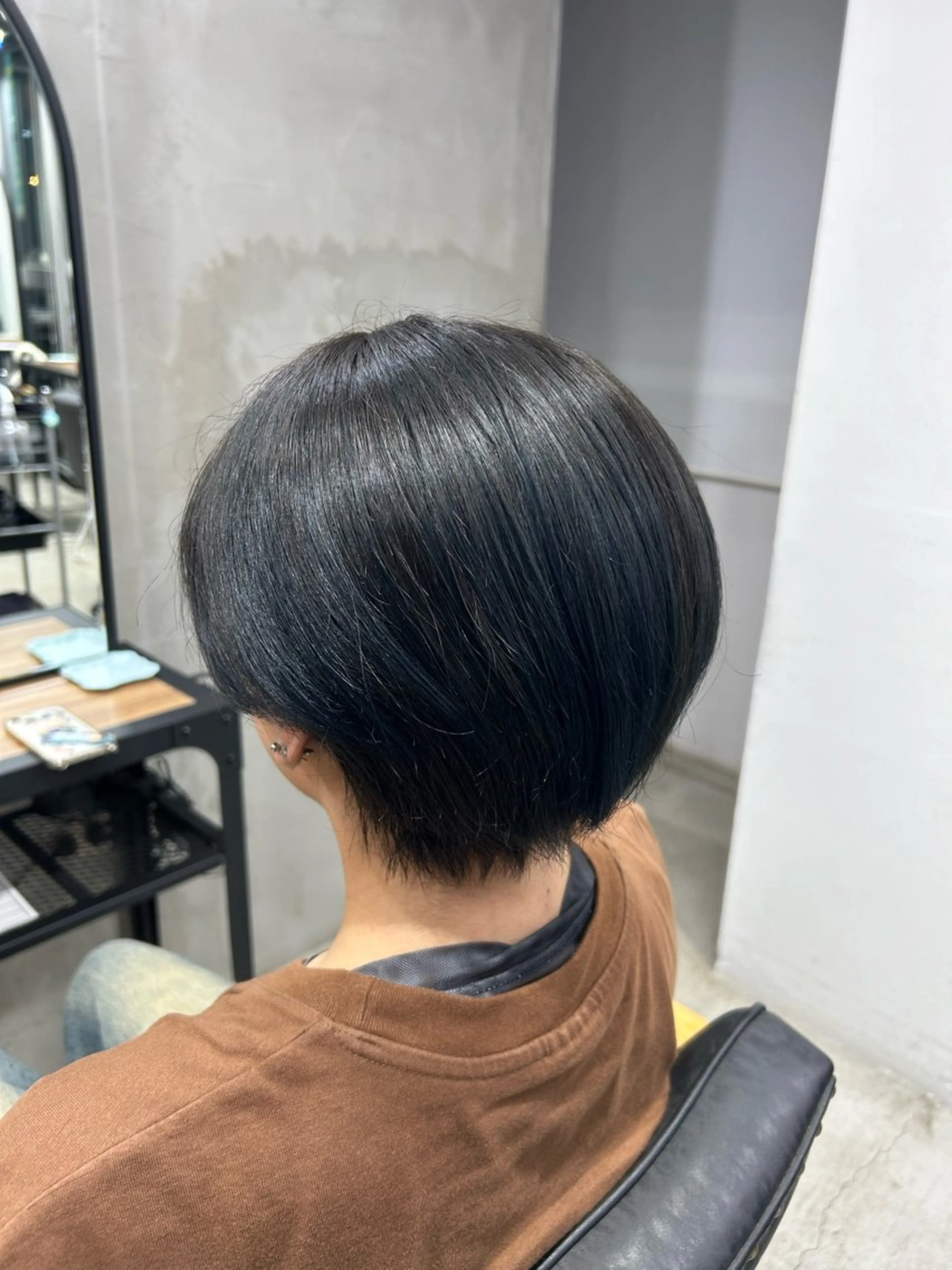 ショート カラー 透明感カラー 赤坂 康成のヘアスタイル