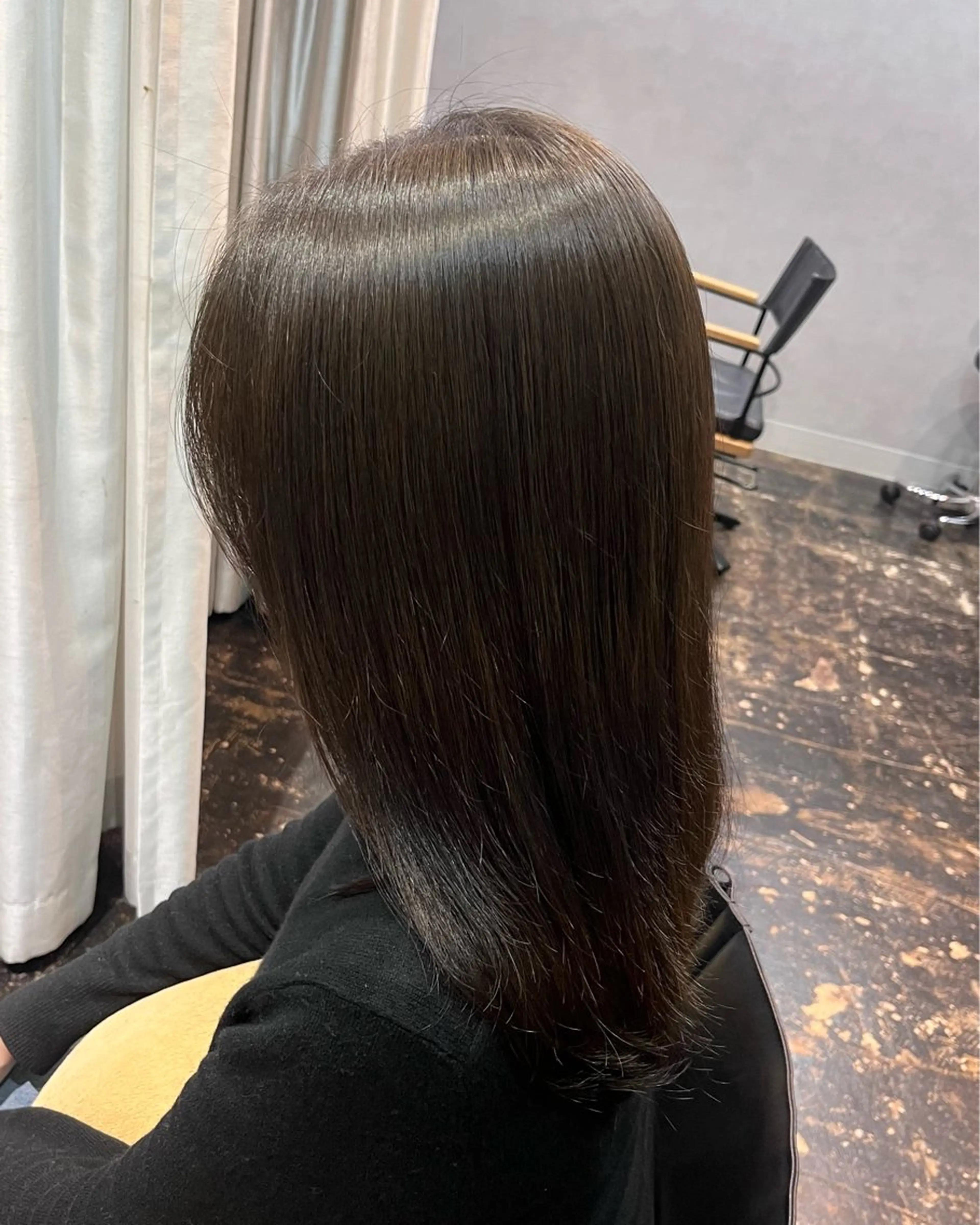 セミロング カラー アッシュ アッシュブラウン ブラウンカラー オレンジ ヘアカラー 透明感カラー/パーマ 🌀アオノアユミのヘアスタイル
