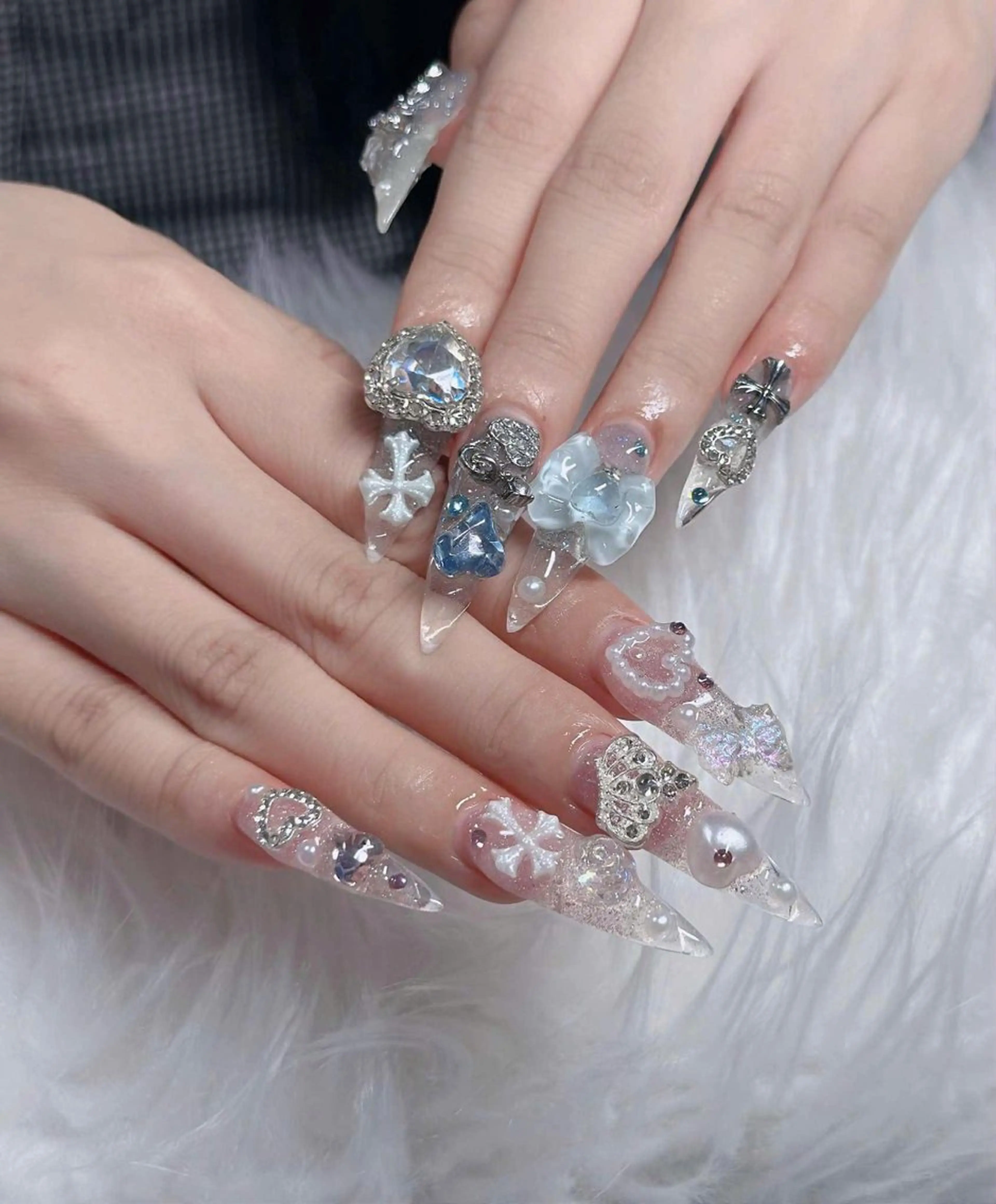 ネイル オーロラネイル フレンチネイル ジェルネイル ハロウィン 韓国ネイル ハンドネイル H.baby Nail Salonのネイルデザイン