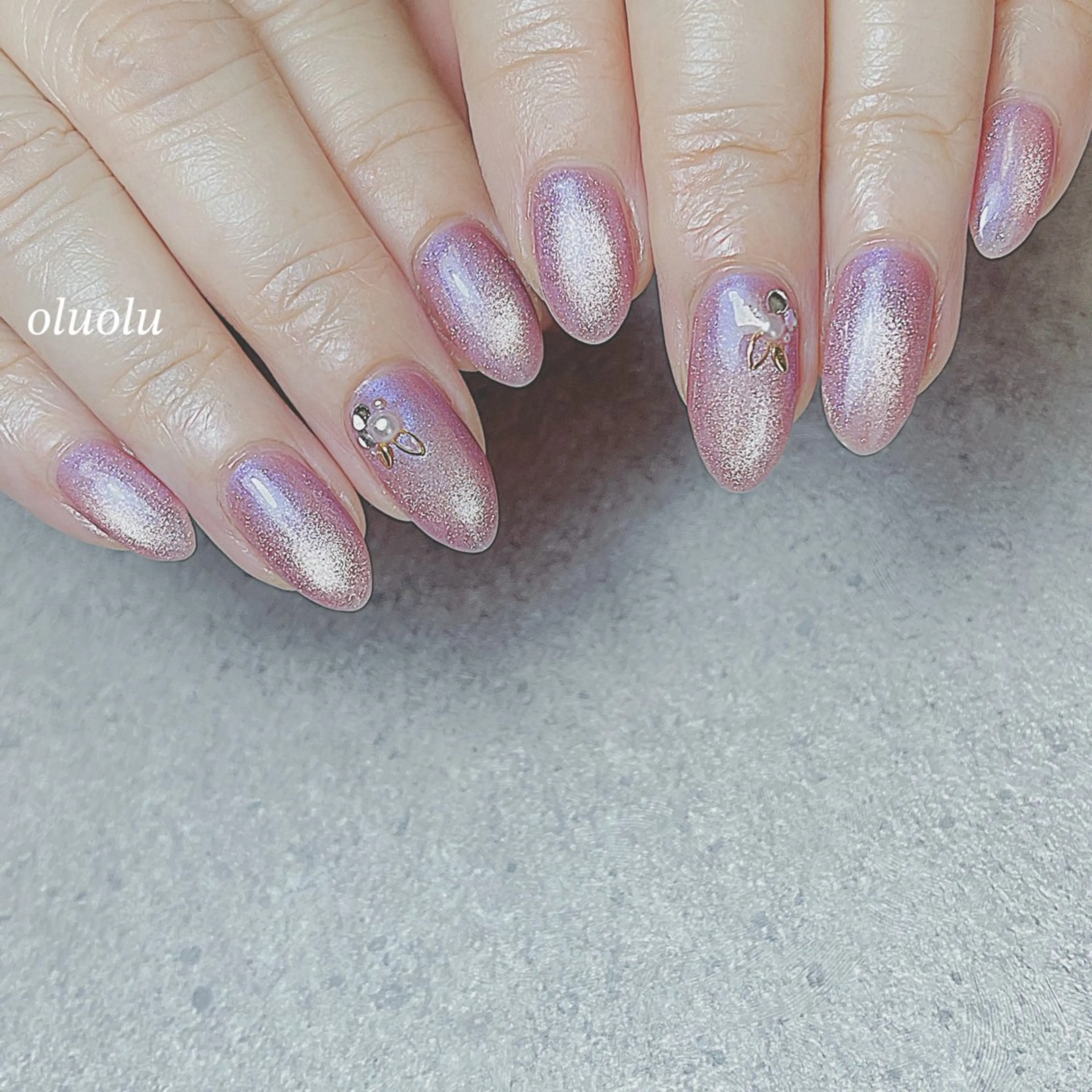 ネイル アートネイル オーロラネイル フットネイル マグネットネイル ピンク ハンドネイル 大村 紬華のネイルデザイン