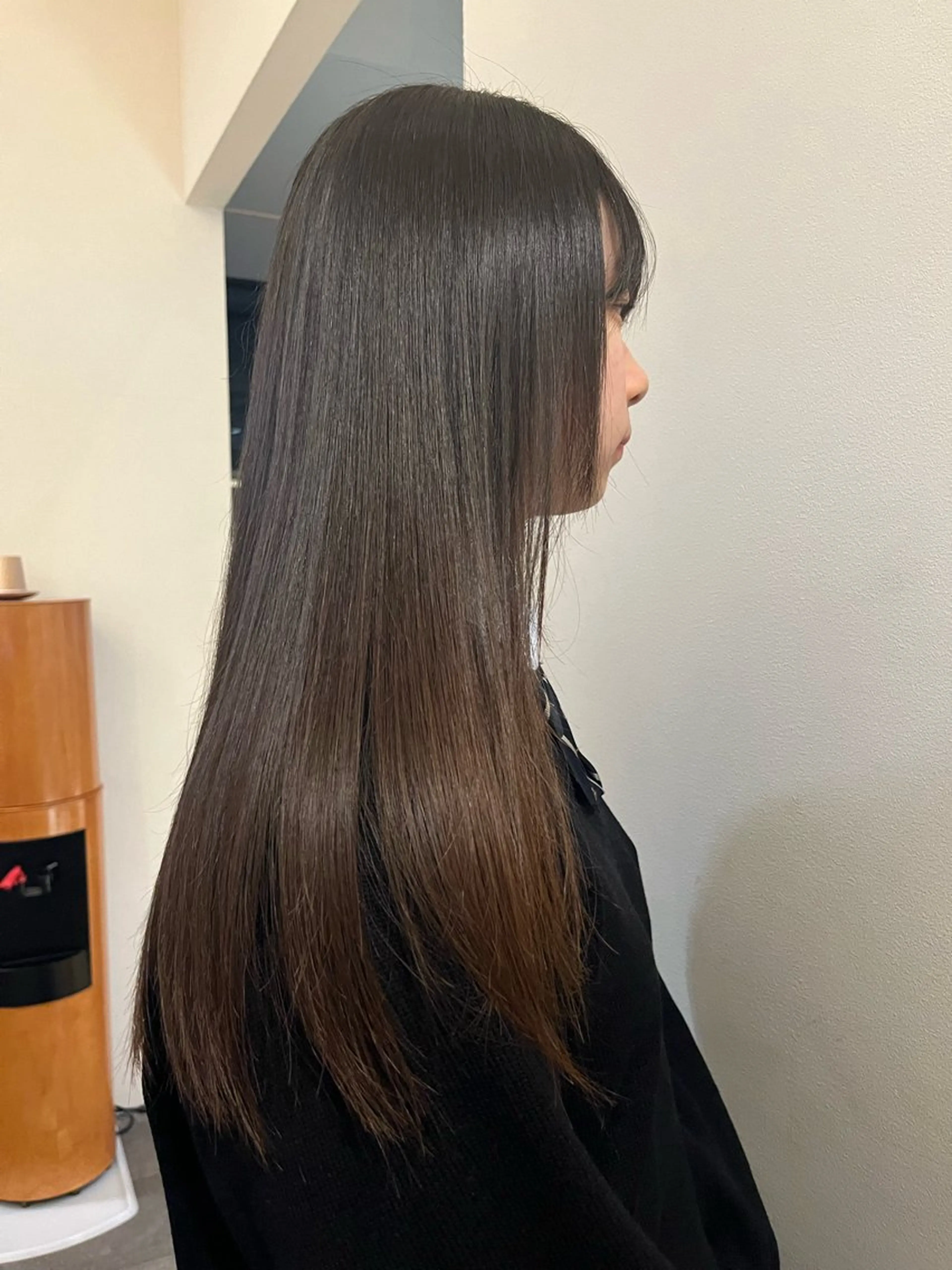 ロング 愛瑠奈 erunaのヘアスタイル