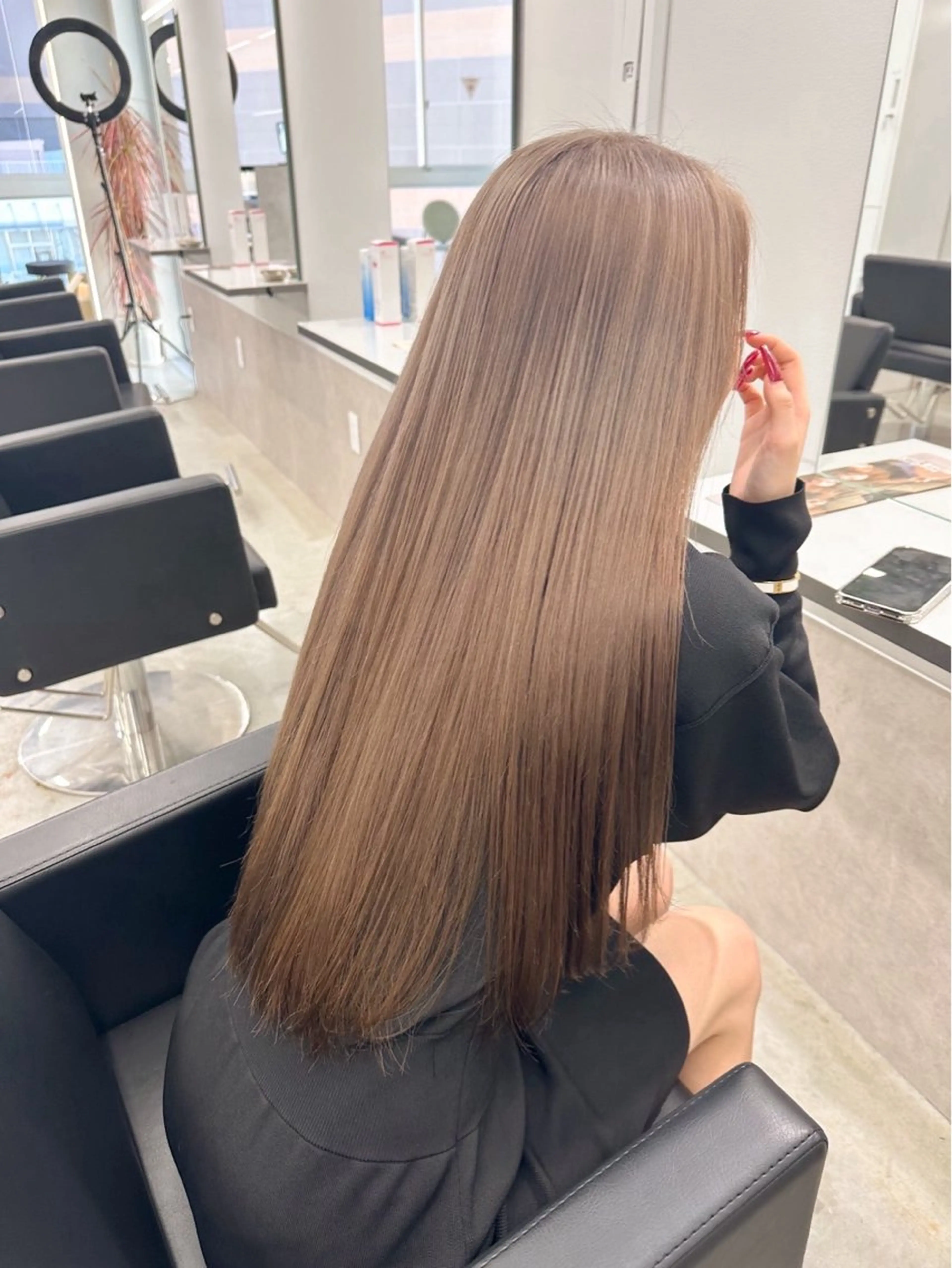 ロング カラー ヘアカラー トリートメント ハイトーン/ブリーチ 天神SAKURAのヘアスタイル