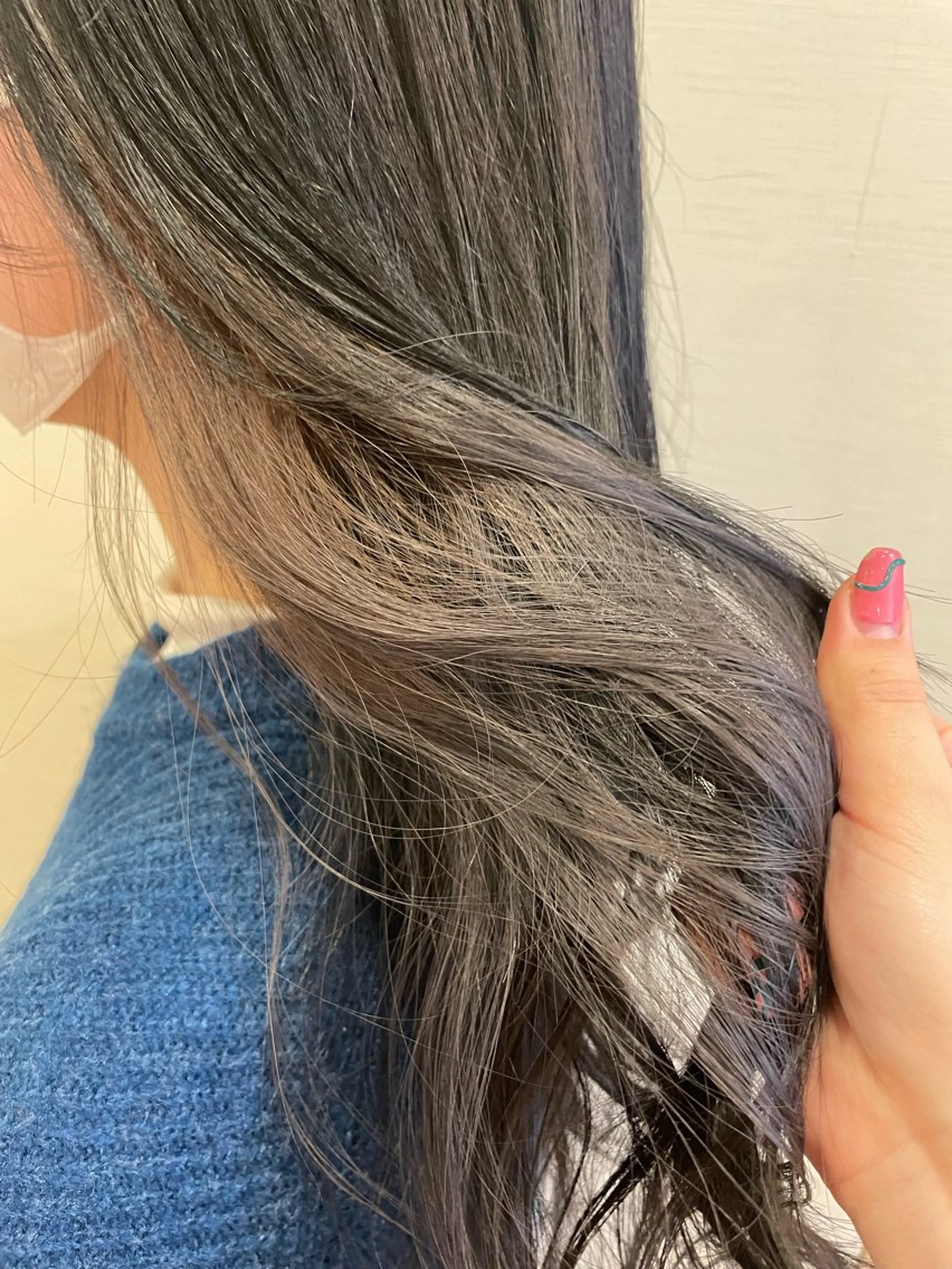 ロング ヘアカラー 💿 kanna💿のヘアスタイル