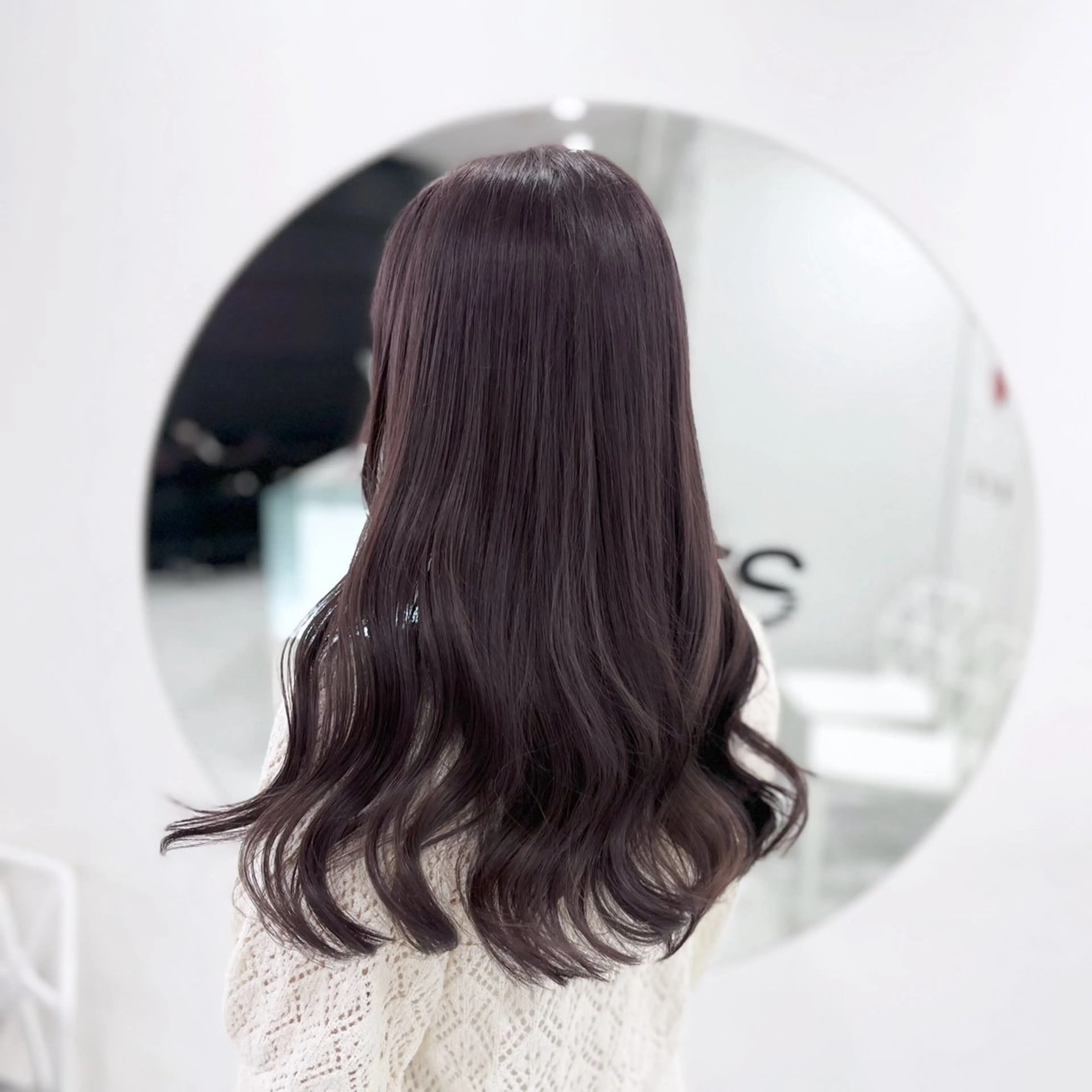 ミディアム カラー ヘアカラー トリートメント ヘアセット 🩵韓国レイヤー× 寒色カラー🩵のヘアスタイル