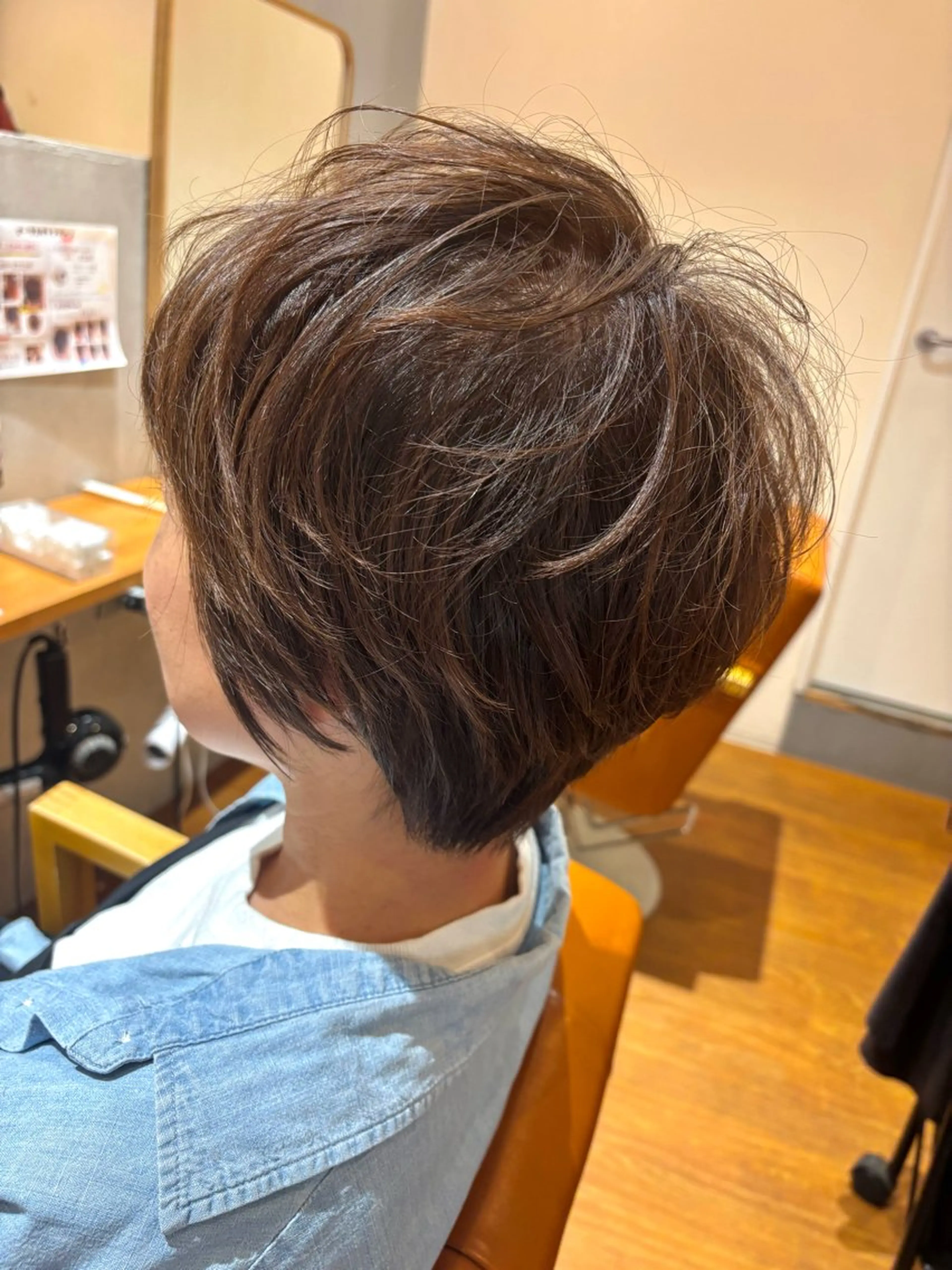 ショート カラー カット ヘアカラー 秋野 遥のヘアスタイル