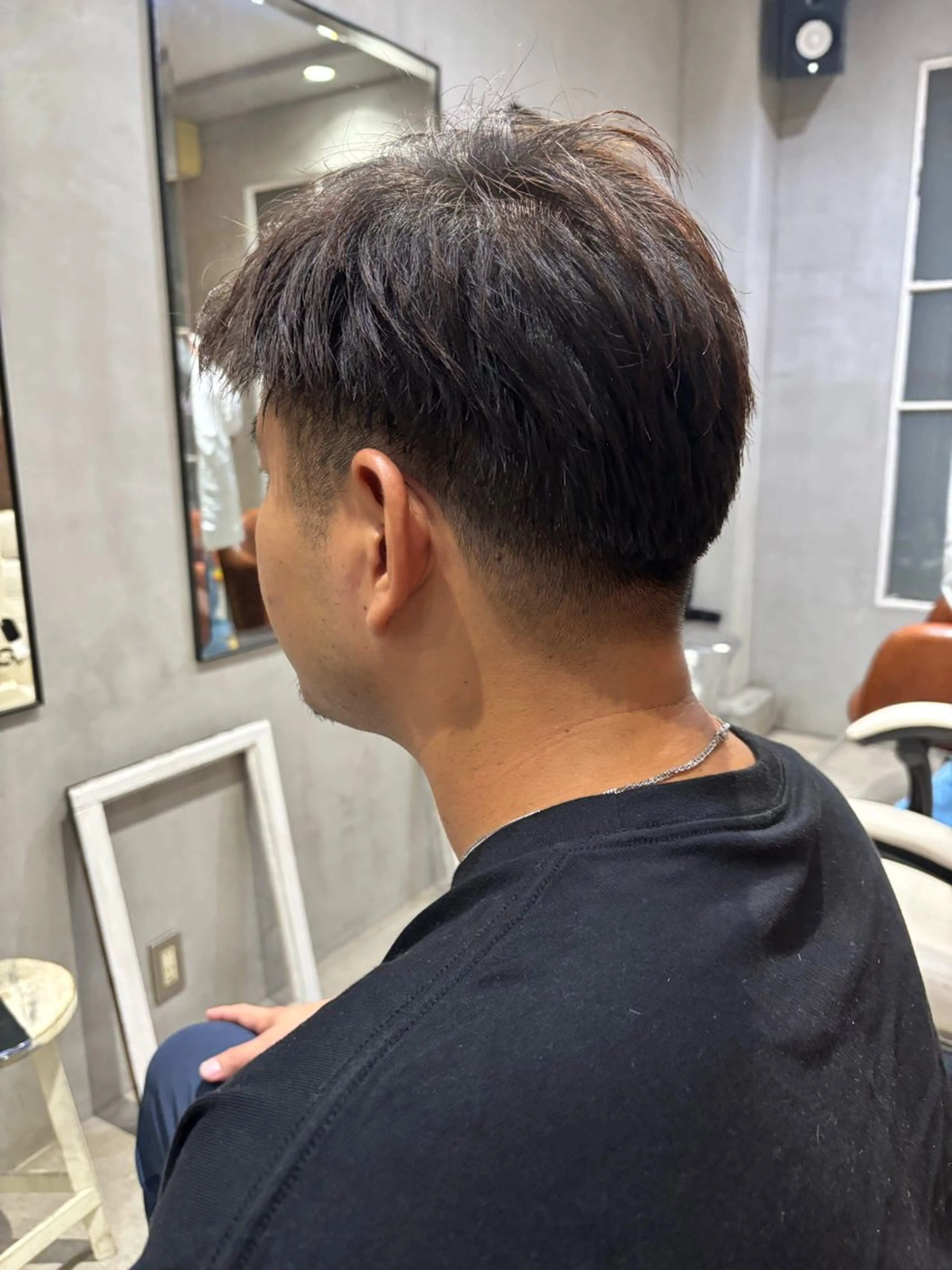 ショート パーマ メンズ センターパート フェードカット 刈り上げ ショートヘア 中目黒メンズ刈り上げ Harunaのヘアスタイル