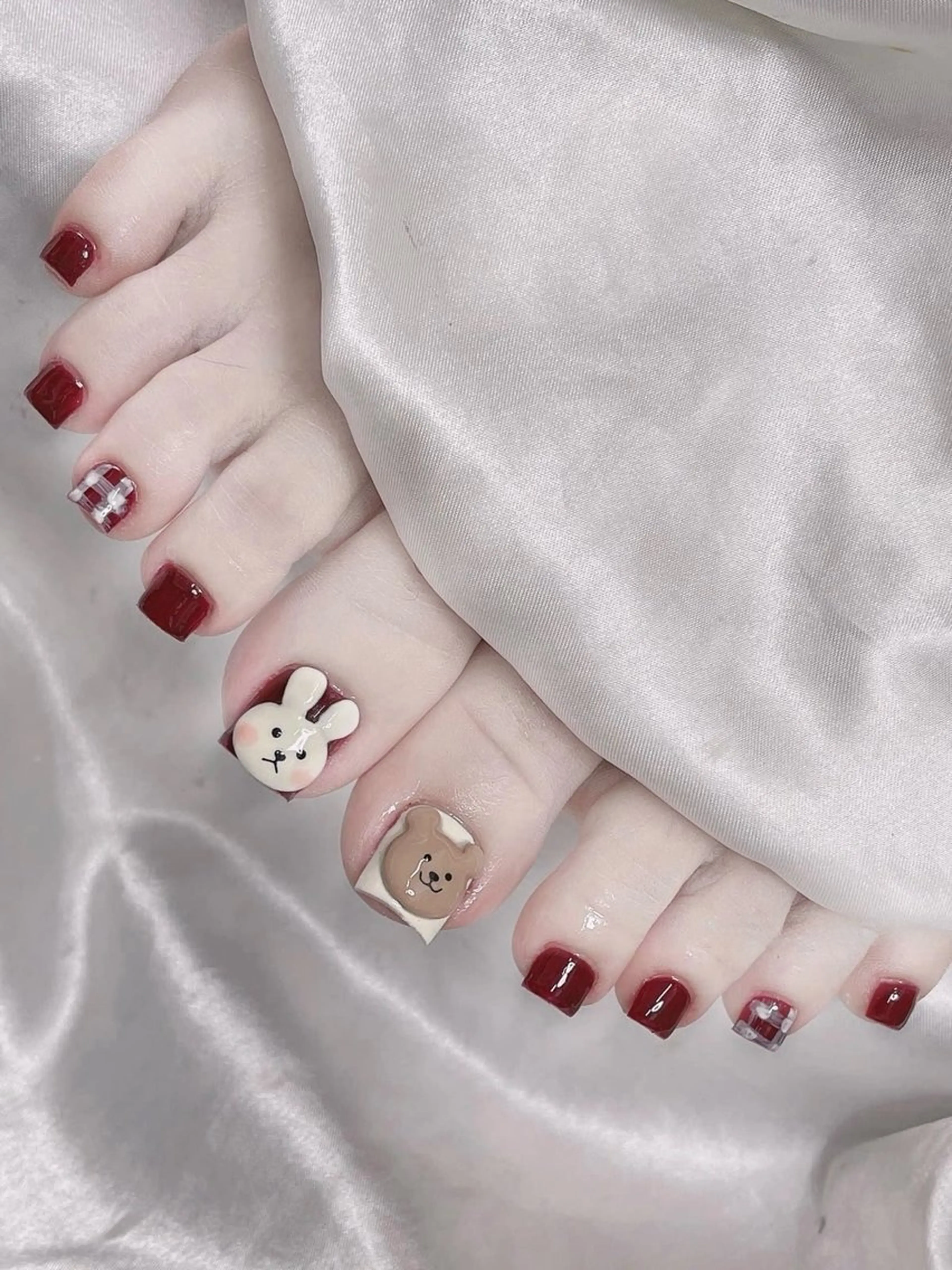 ネイル 長さ出し フレンチネイル グラデーション 卒業式 マグネットネイル フットネイル MIHANA NAILのネイルデザイン