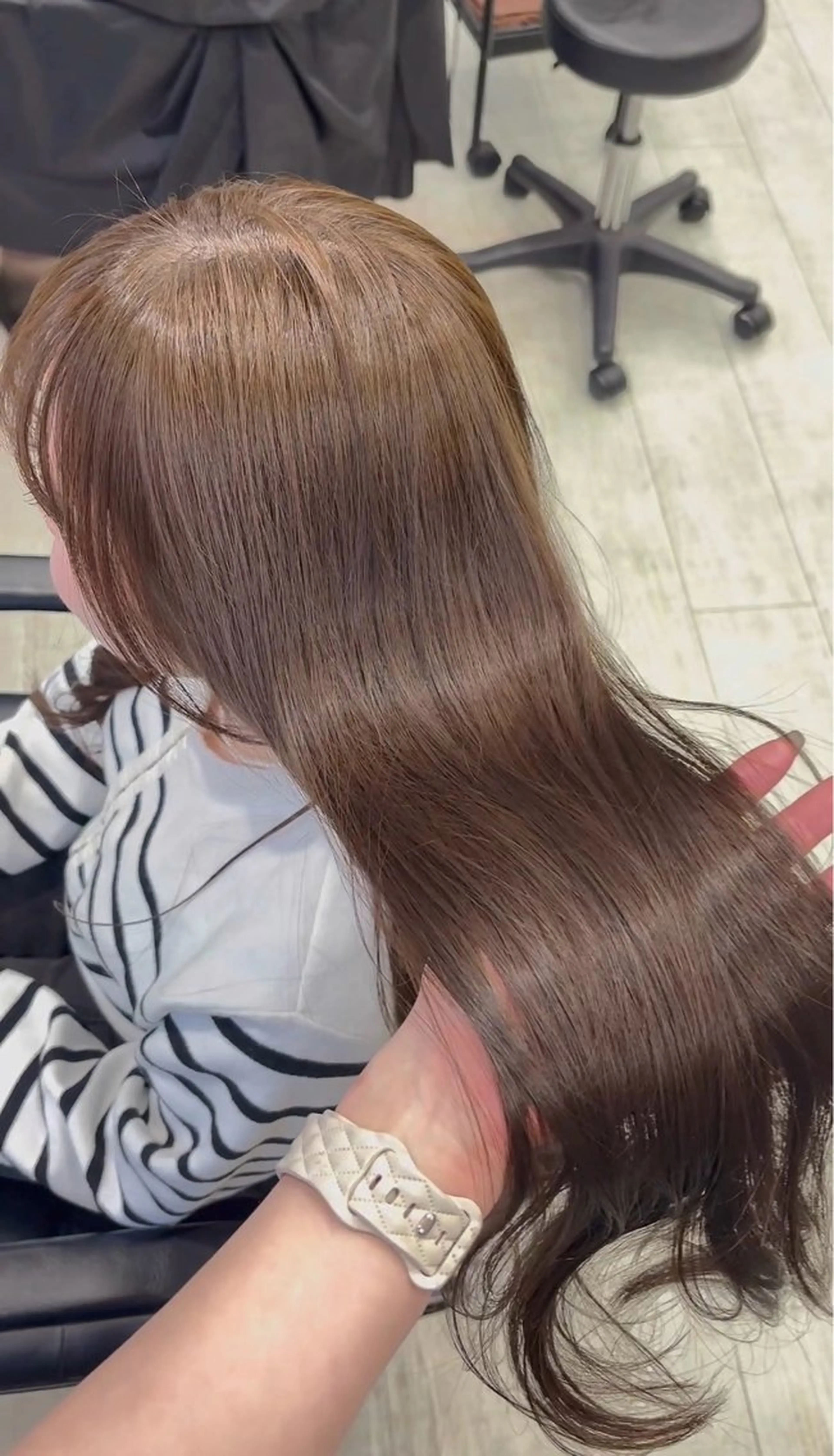 【サクッとケア✨】レイヤーカット+ケアカラー+2stepトリートメント🎀🫧の写真
